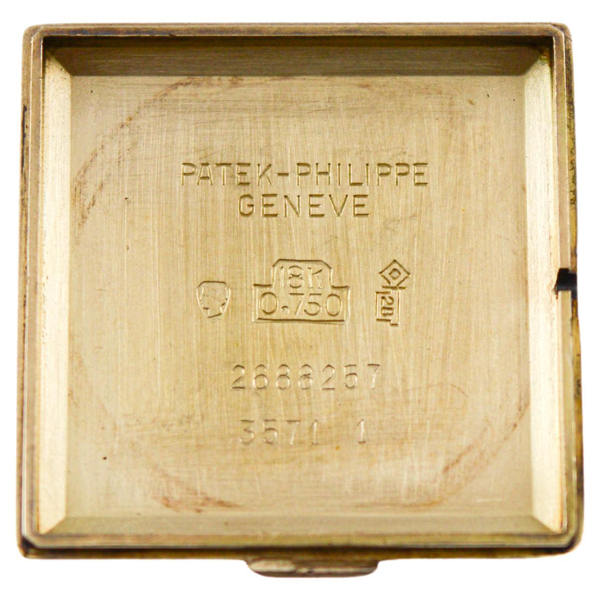 Patek Philippe Ultra Thin, 18Kt Solid Gold Dress Watch circa 1980's For Sale 4