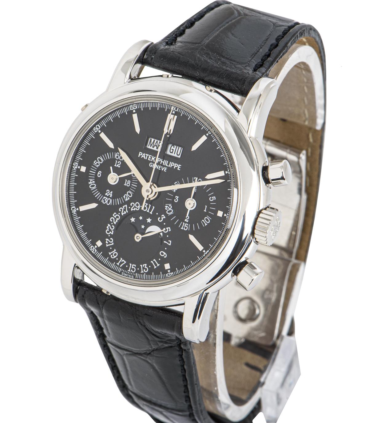 Patek Philippe Very Rare Perpetual Calendar Chronograph Platinum 3970EP-027 In Excellent Condition In London, GB