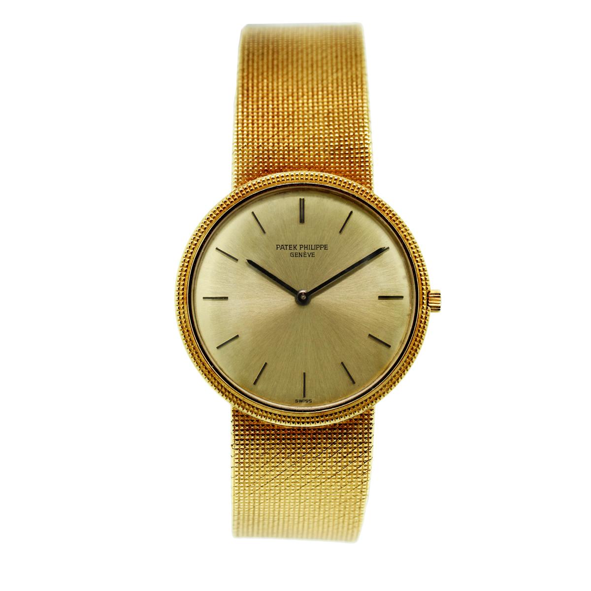Marke: Patek Philippe
MATERIAL des Gehäuses: 18k Gelbgold
Gehäuse-Durchmesser: 32 mm
Lünette: 18k Gelbgold
Zifferblatt: Goldfarbenes Zifferblatt
Uhrwerk: Handaufzug
Größe: Wird ein 7 