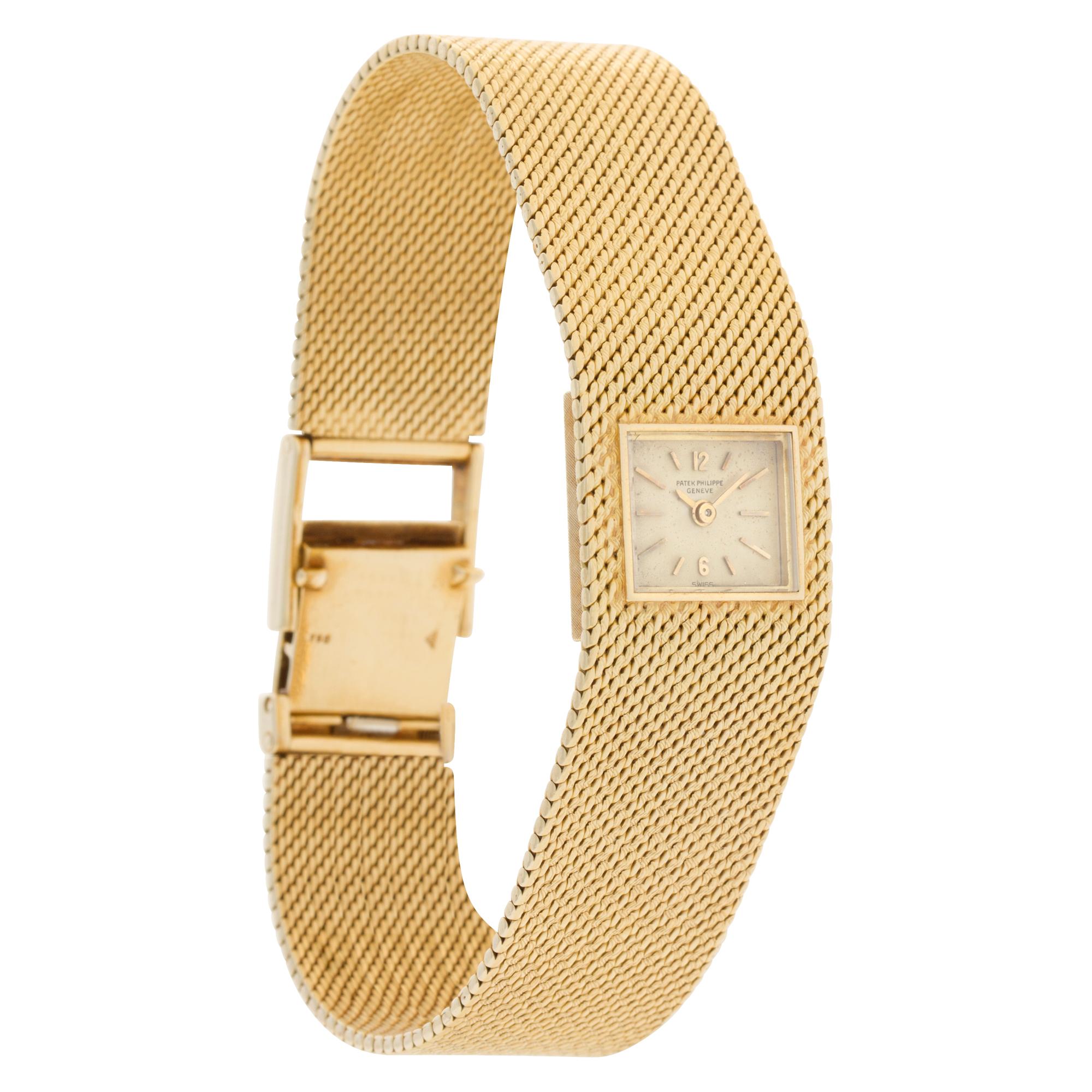 Patek Philippe Montre-bracelet manuelle vintage en or 18 carats Réf. 3319/7 Excellent état à Surfside, FL