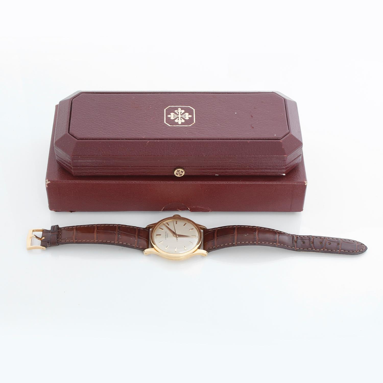 Patek Philippe Vintage Calatrava Men's Gold Watch Ref. 570 im Angebot 4