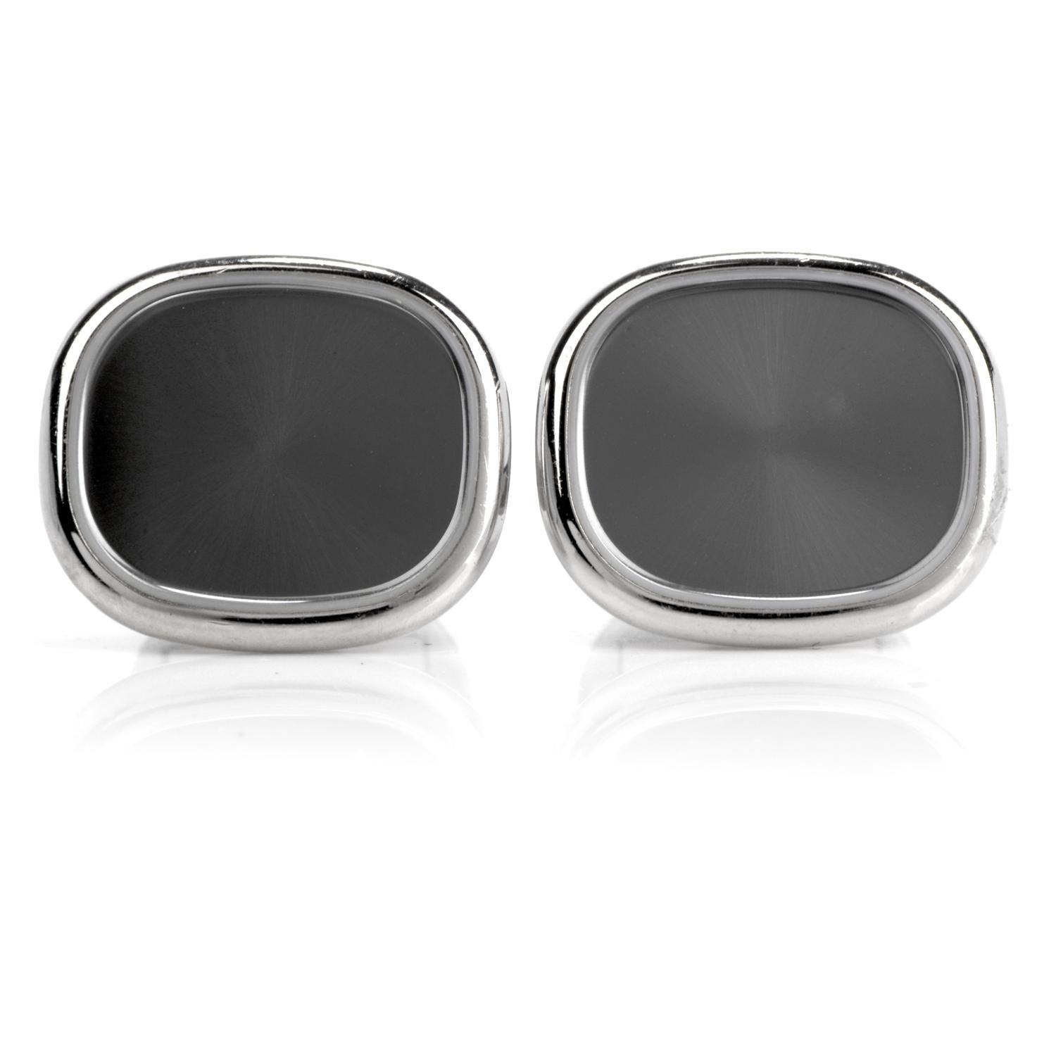 These Patek Philippe Vintage Ellipse Gray 18k White Gold Cufflinks 

were crafted in 18K white gold.

For the Ellipse series, these Cuff Links have a Silvery gray center

in solid 18k White gold and remain in excellent condition

These vinatge