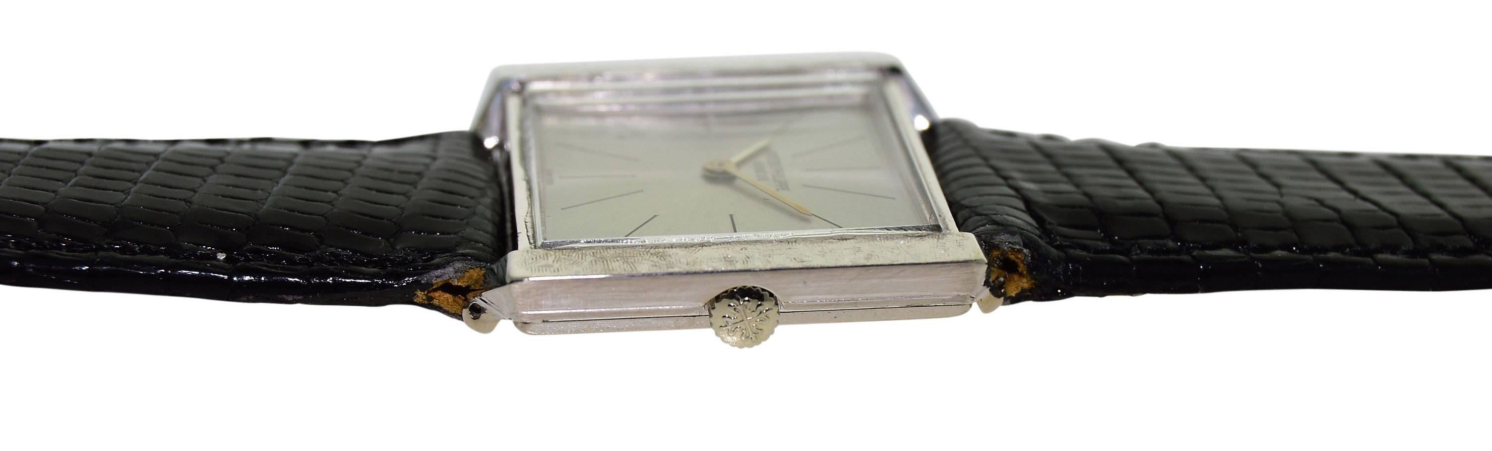 Patek Philippe White Gold Ultra Thin Caliber 175 Original Dial Manual wristwatch In Excellent Condition In Long Beach, CA