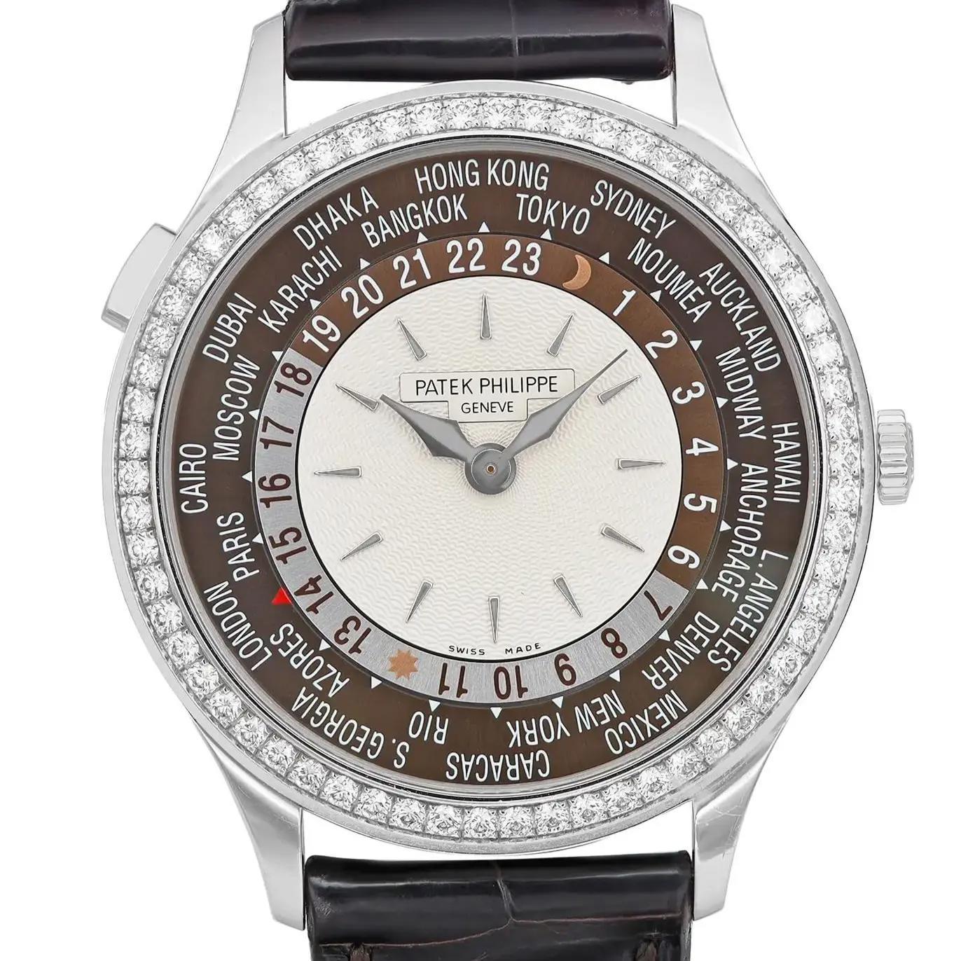 Aus Vorbesitz in gutem Zustand. Kommt mit einem Patek Reiseetui und Originalpapier.

* Kostenloser Versand innerhalb der USA
* Zwei Jahre Garantie
* 14-tägiges Rückgaberecht mit voller Rückerstattung. Der Käufer kann die Echtheit der Uhr innerhalb