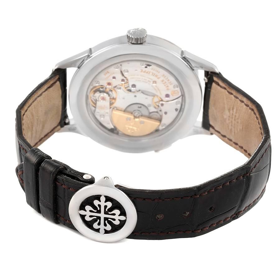 Patek Philippe World Time Complications Weißgold Herrenuhr 5230G 5