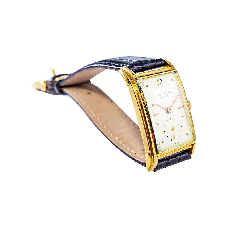 Patek Philippe Yellow Gold Art Deco Manual Watch, circa 1948 In Excellent Condition In Long Beach, CA
