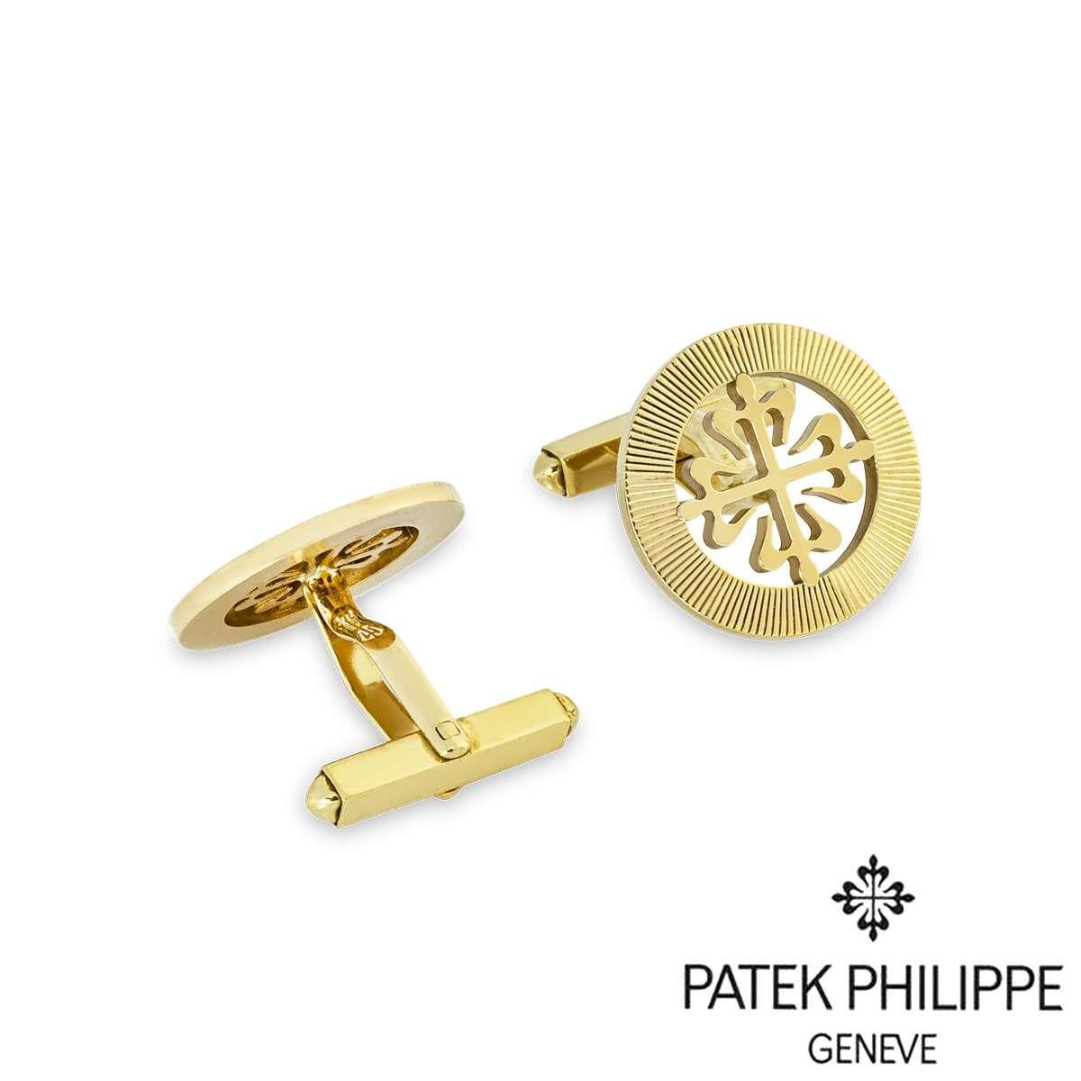 Patek Philippe Yellow Gold Calatrava Cross Cufflinks In Excellent Condition For Sale In London, GB