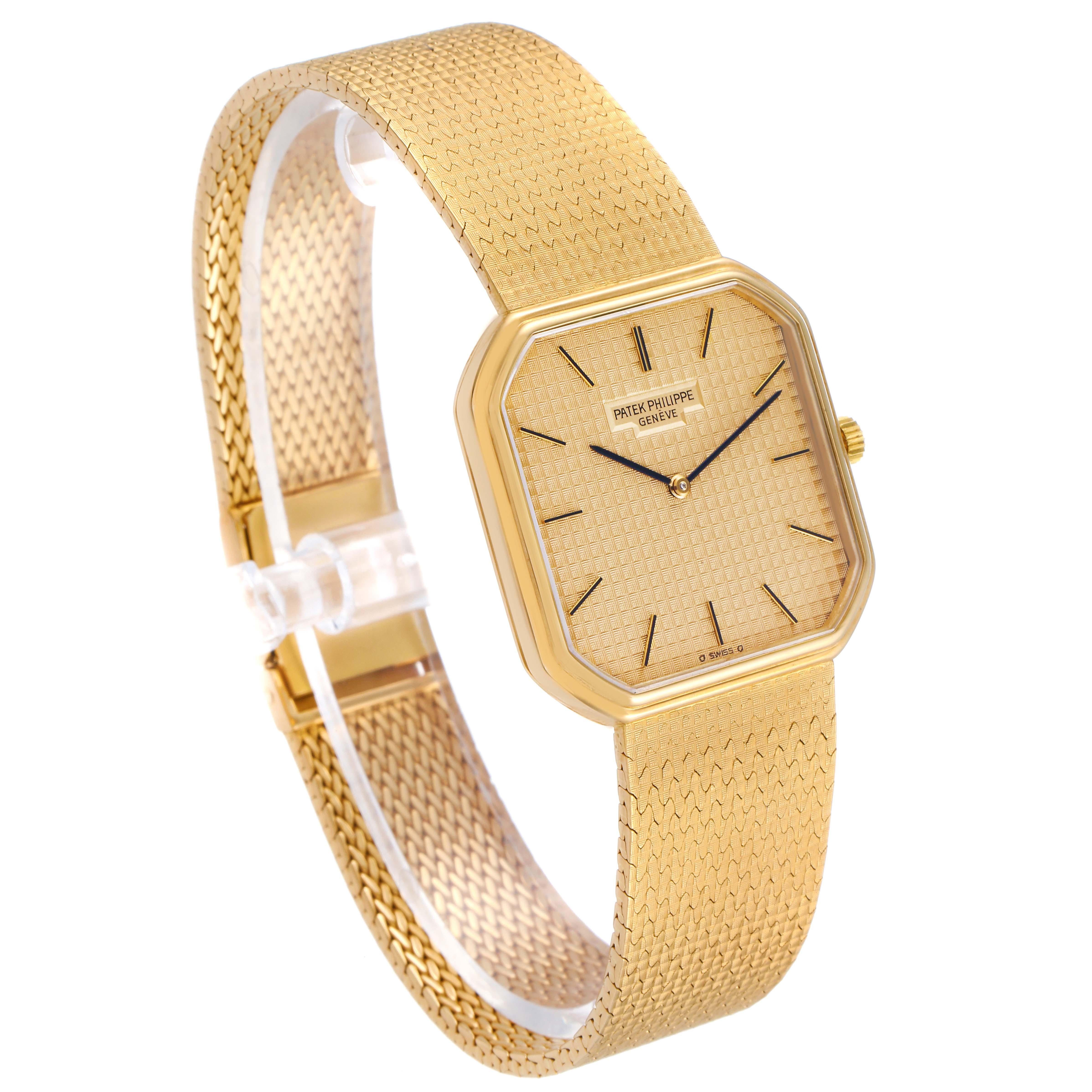 Mechanische Herrenuhr von Patek Philippe, Gelbgold Leinenmuster Zifferblatt 3854 im Angebot 1