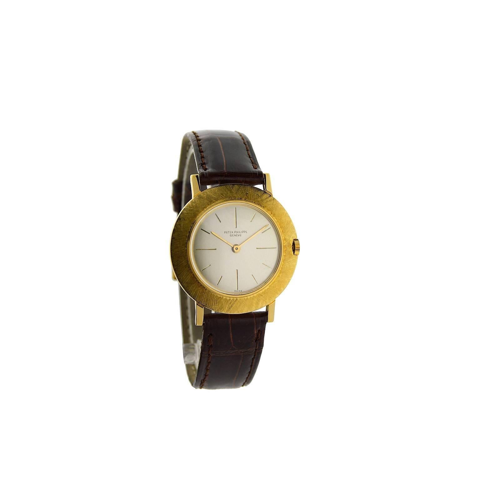 Women's or Men's Patek Philippe Yellow Gold Original Florentine Bezel Manual Watch