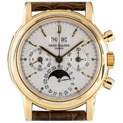 Vintage Patek Philippe Yellow Gold Perpetual Calendar Chronograph Manual Wind Wristwatch