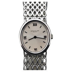 Patek Philippe18K White Gold Lady Oval Bracelet Watch 4180/1, 1970's