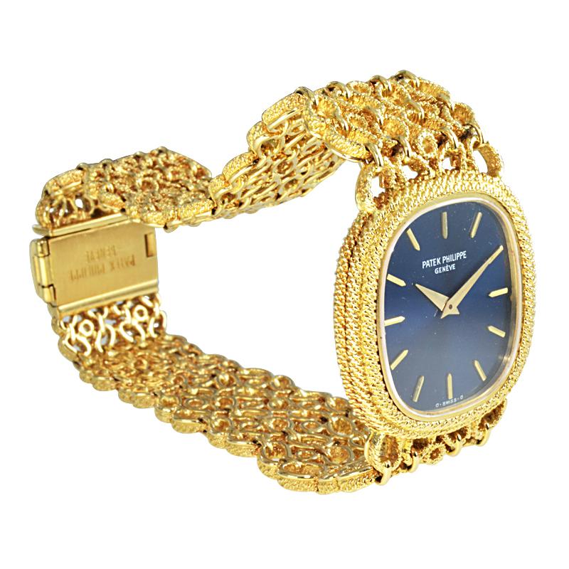 Ellipsen-Armbanduhr aus Gelbgold von Patek, um 1980   im Angebot 5