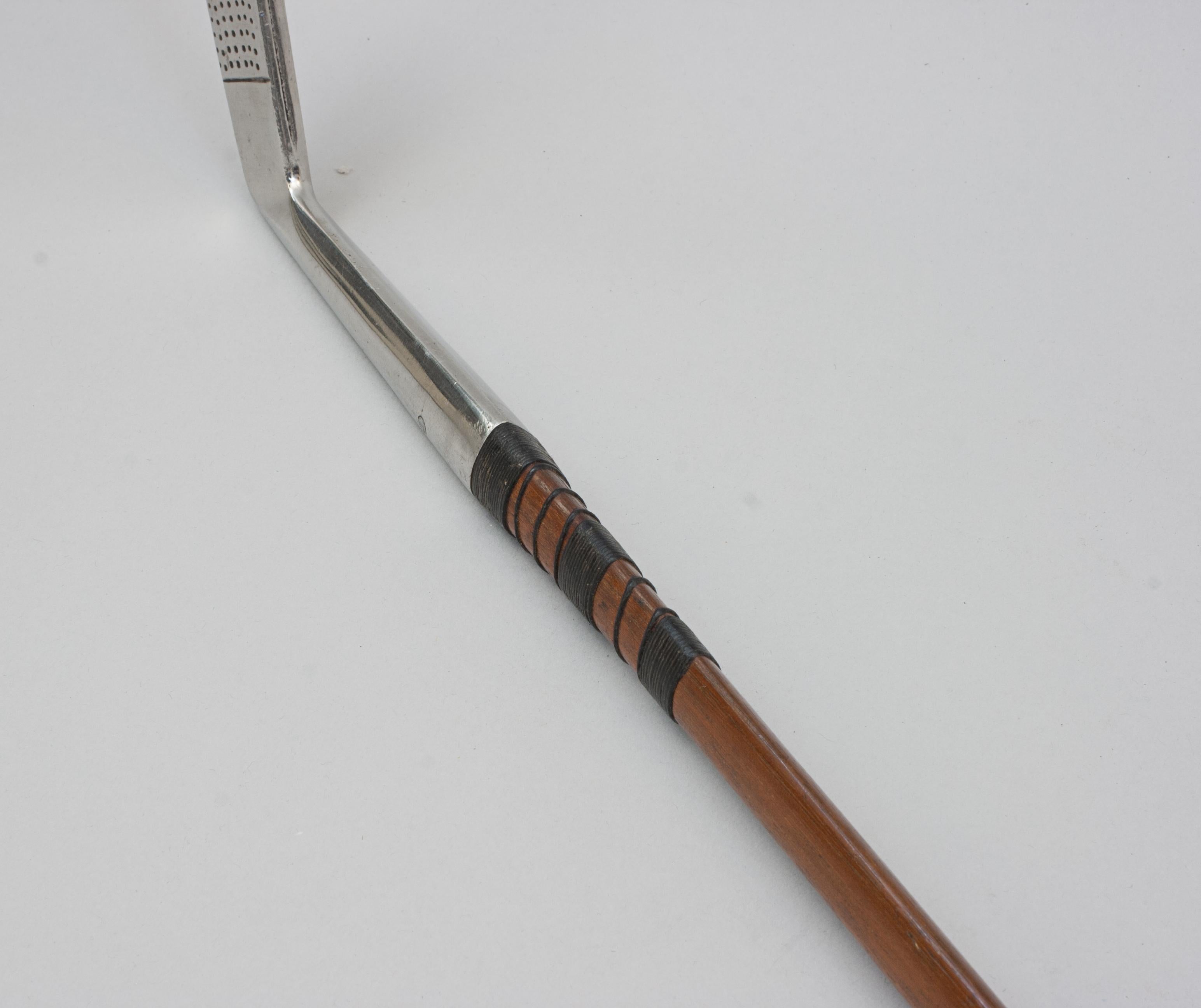 Patent Golf Club, M.J Lewis Perfect Putter In Good Condition For Sale In Oxfordshire, GB