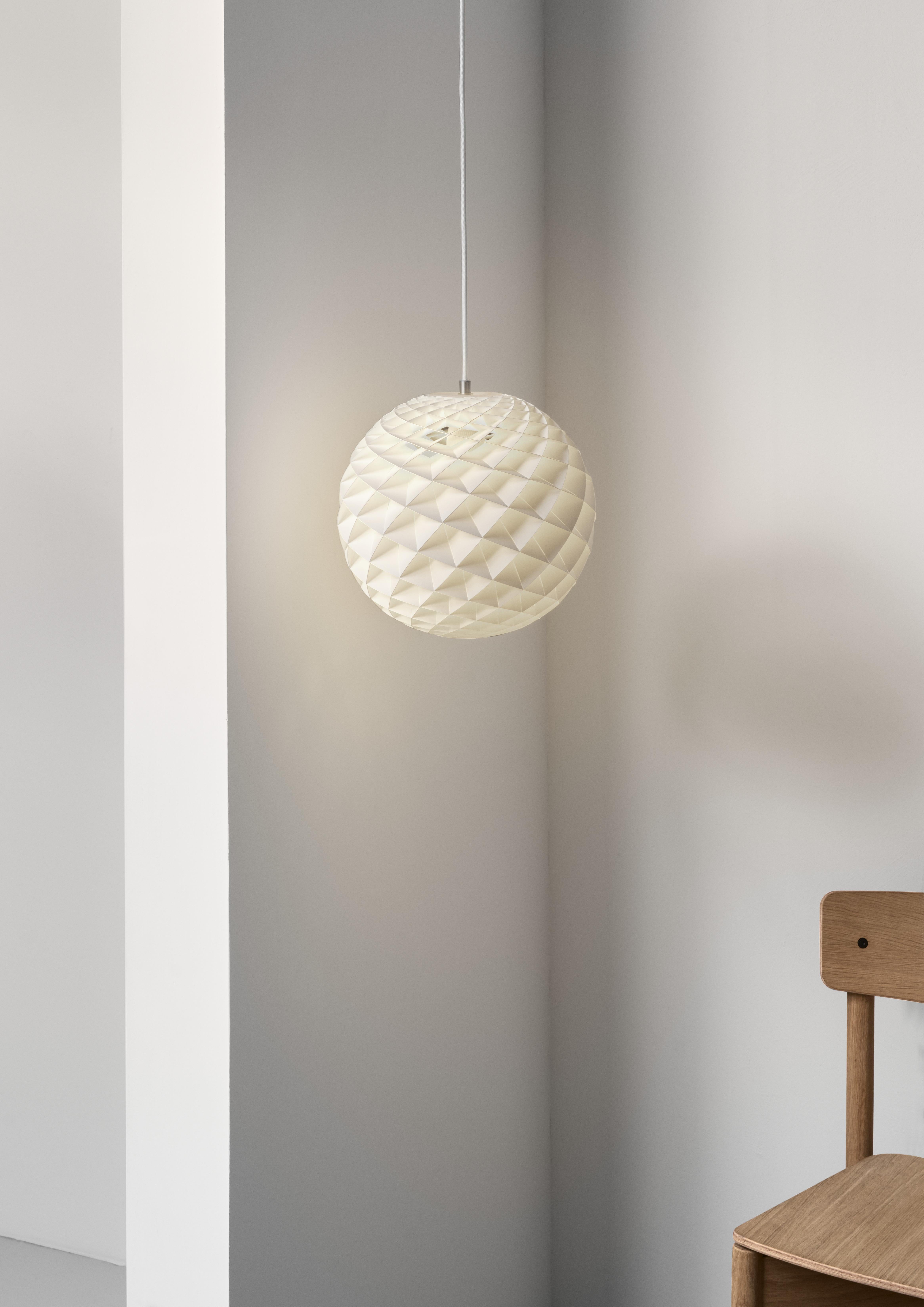 Louis Poulsen Patera 300 Pendant Light by Øivind Slaatto In New Condition For Sale In New York, NY