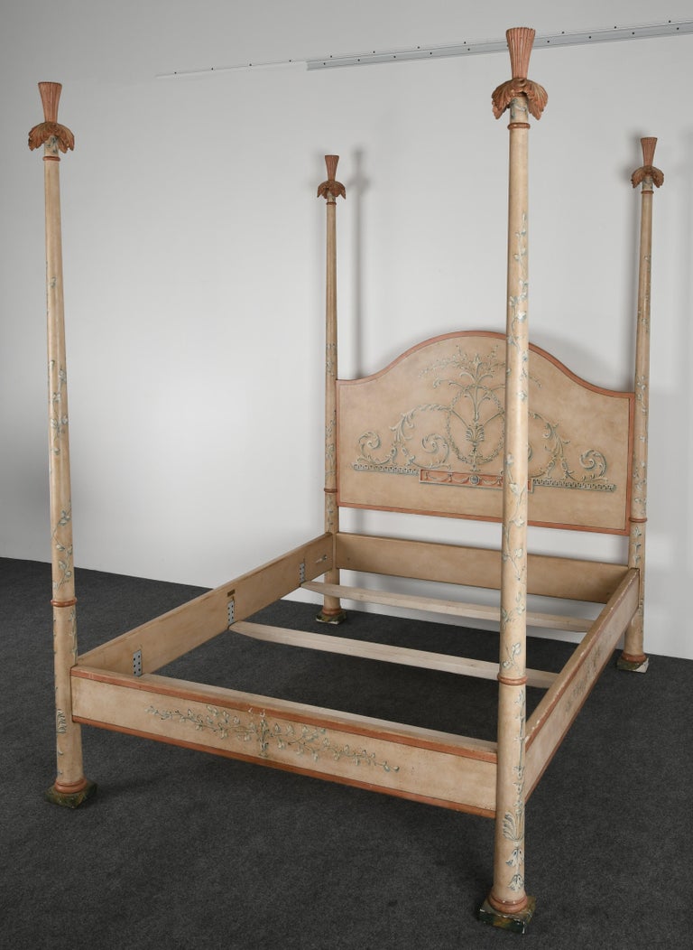 Patina Furniture Company Italian Painted Poster Bed, 1980s In Good Condition In Hamburg, PA