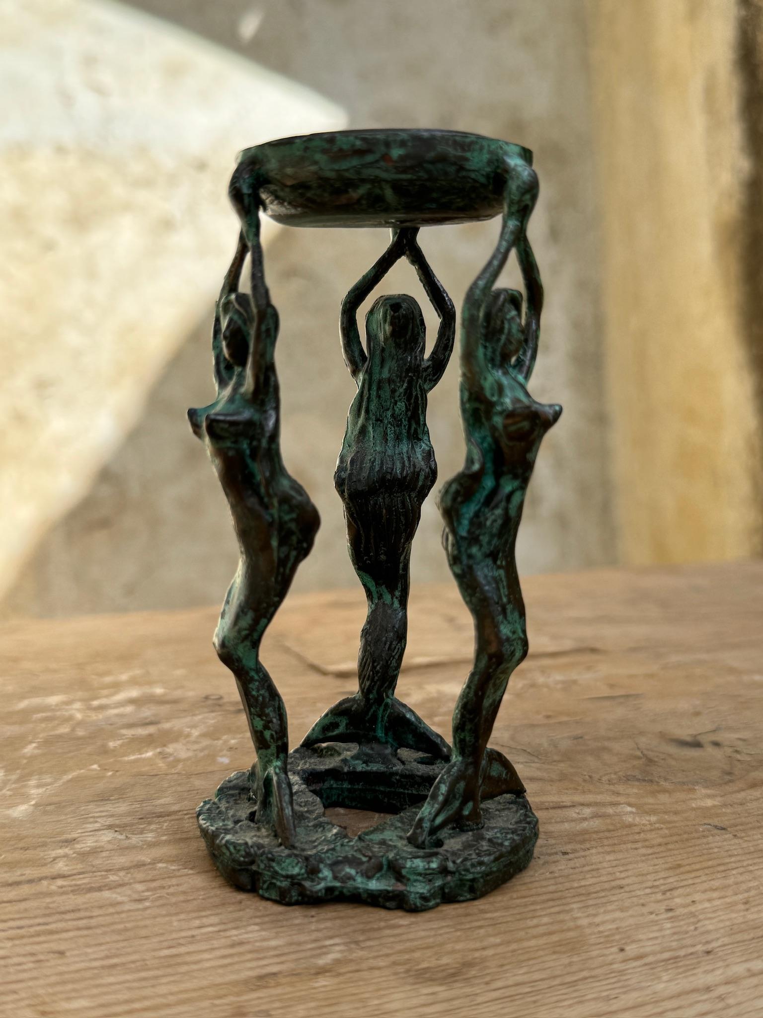 XX secolo Portacandele e bruciaincenso con sirene in patina in vendita