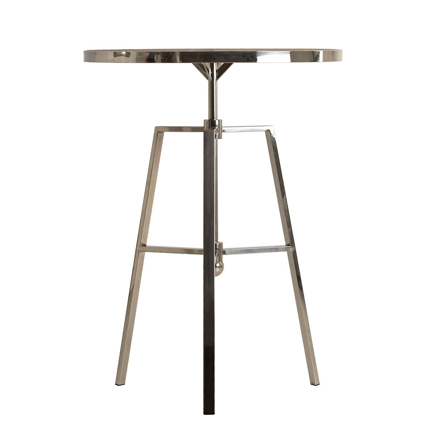 Elegant bar table, at the manner of the old French bistros, with chrome metal structure and patina pinewood round tray, combining quality, robustness and class. French design, aerial and in new condition.