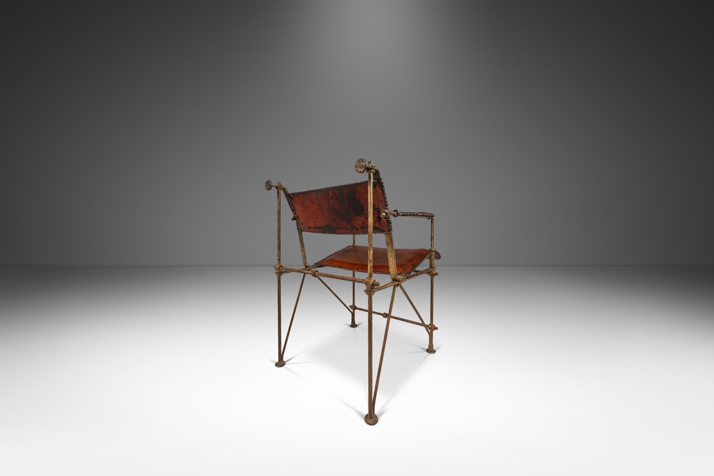 Chaise longue en fer patiné et cuir attribuée à Ilana Goor, Israël, vers 1960 Bon état - En vente à Deland, FL
