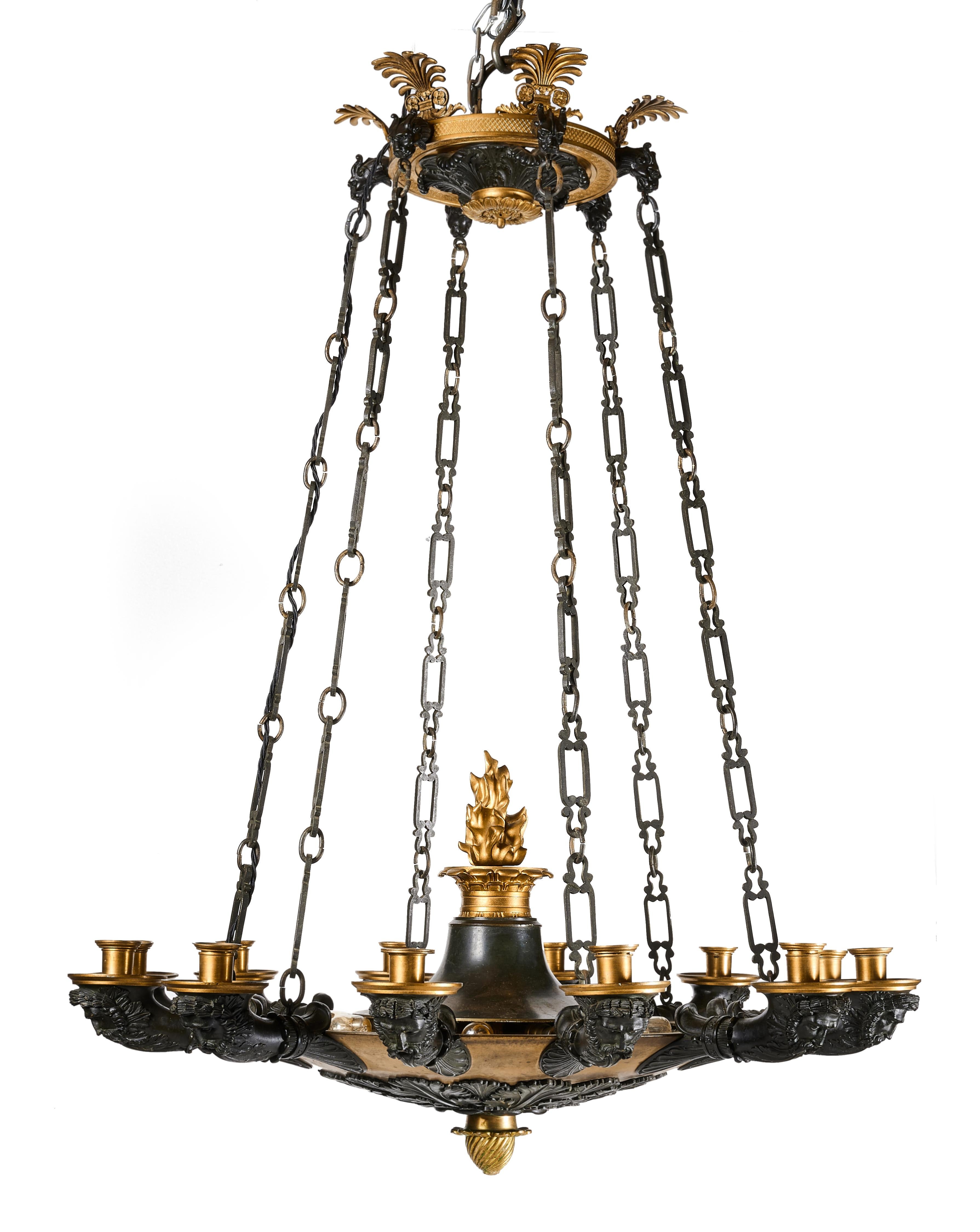 Patinated and Gilt Bronze French Empire 12-Branch Chandelier In Good Condition In Benington, Herts