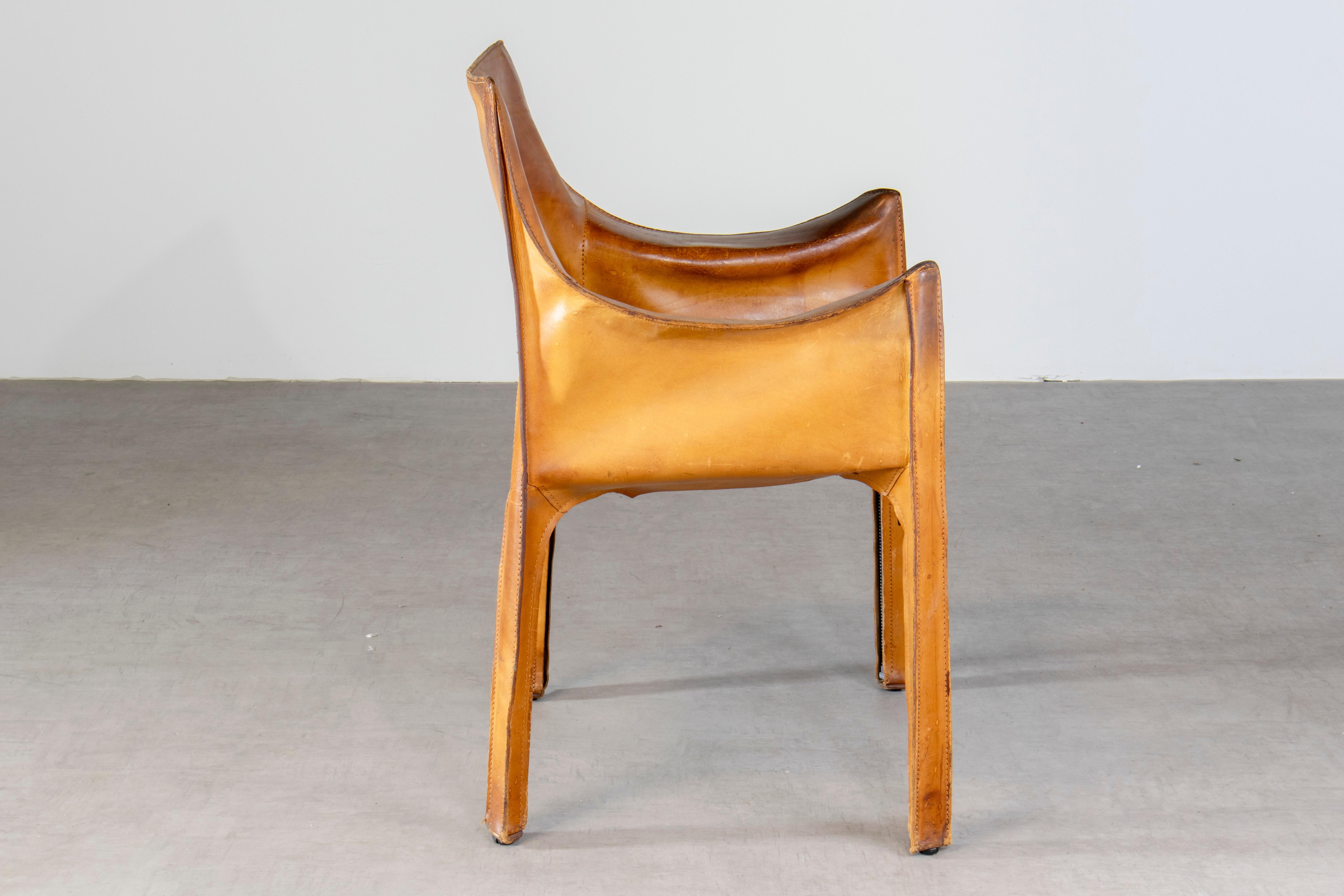 Fauteuil Bellini CAB 413 en cuir de selle cognac patiné pour Cassina en vente 1