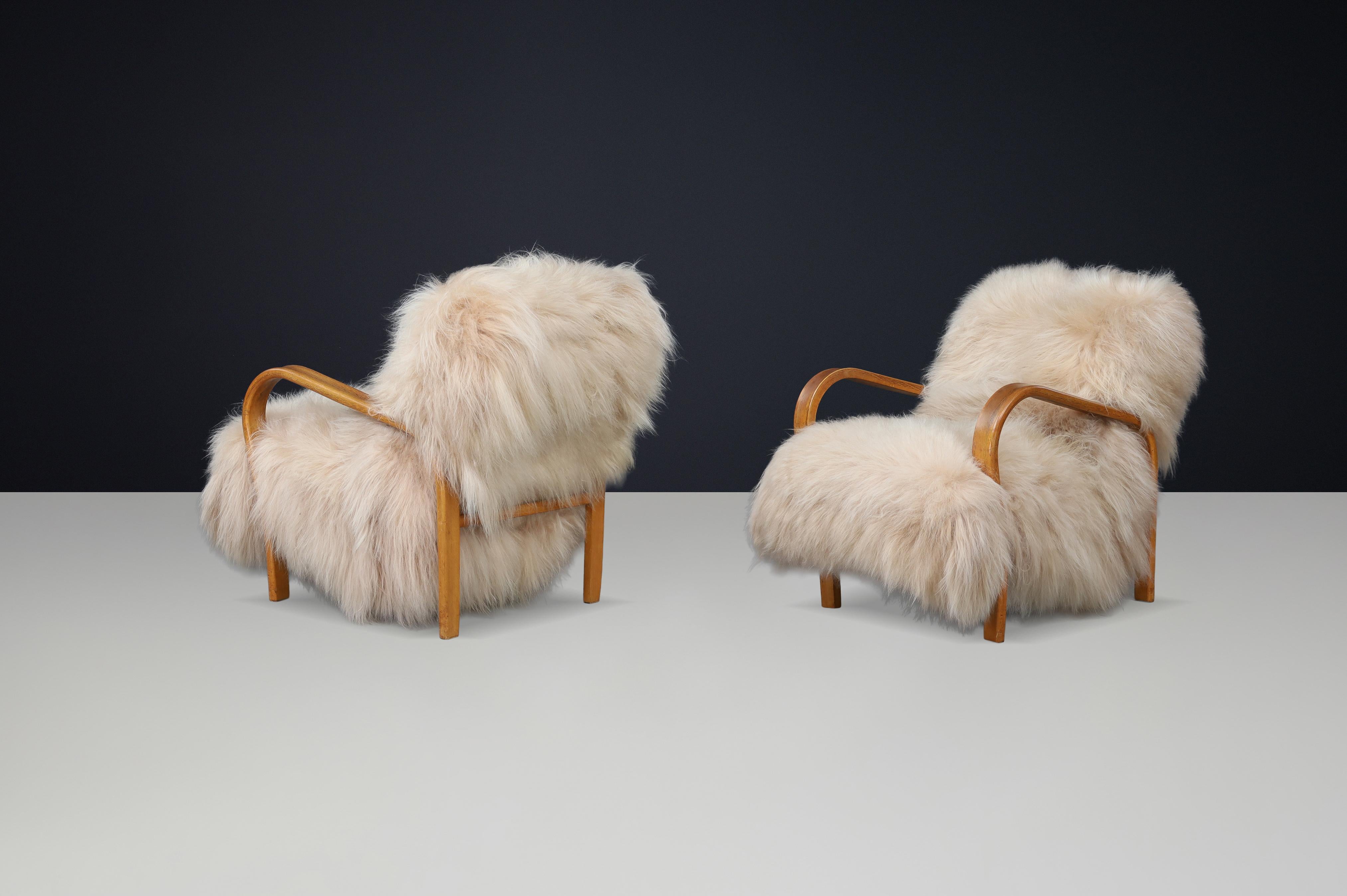 Patinated Bentwood Lounge Chairs by Kozelka & Kropáček in Long-Haired Icelandic For Sale 2