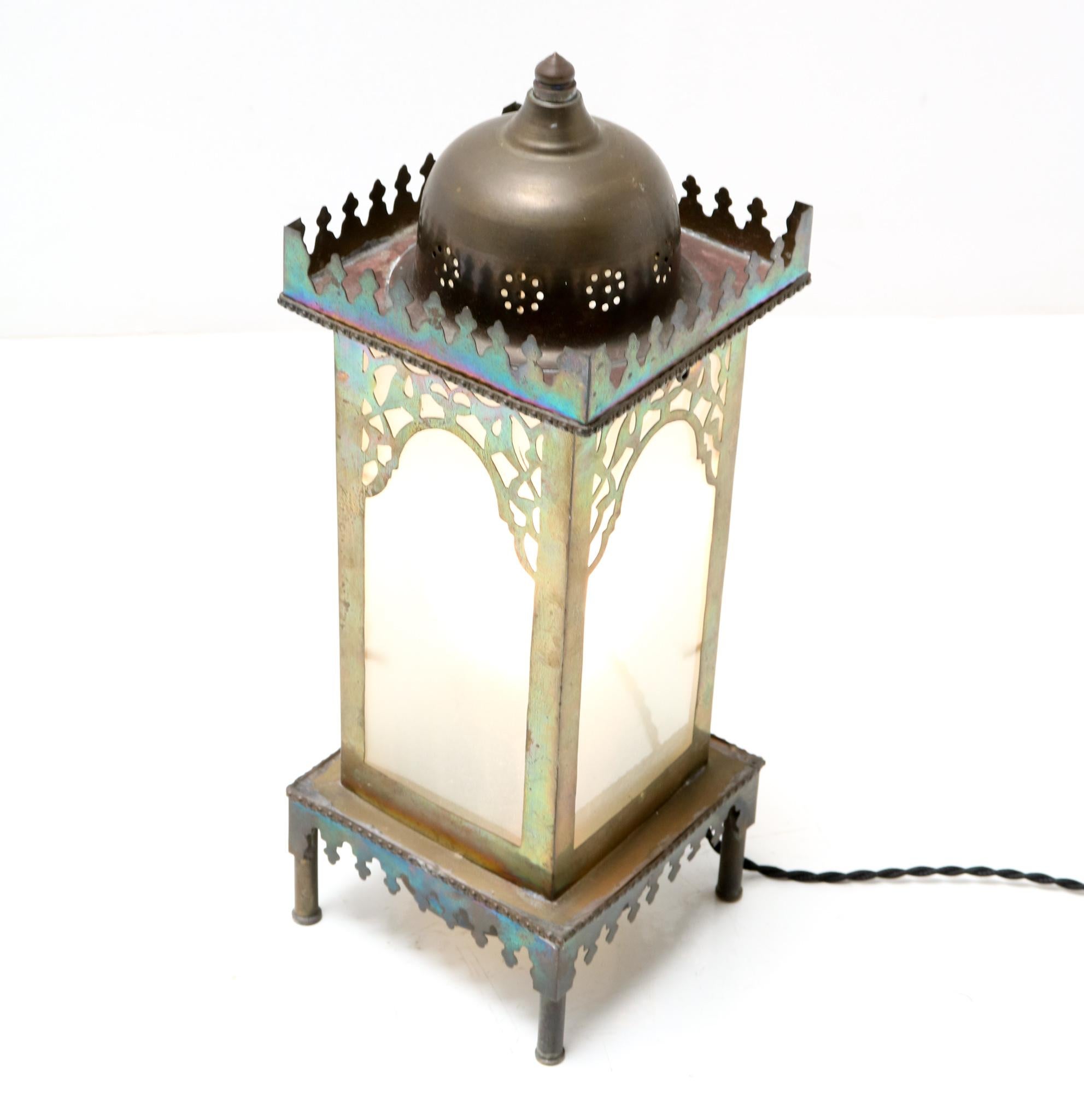 Dutch Patinated Brass Arts & Crafts Art Nouveau Table Lamp, 1900s For Sale