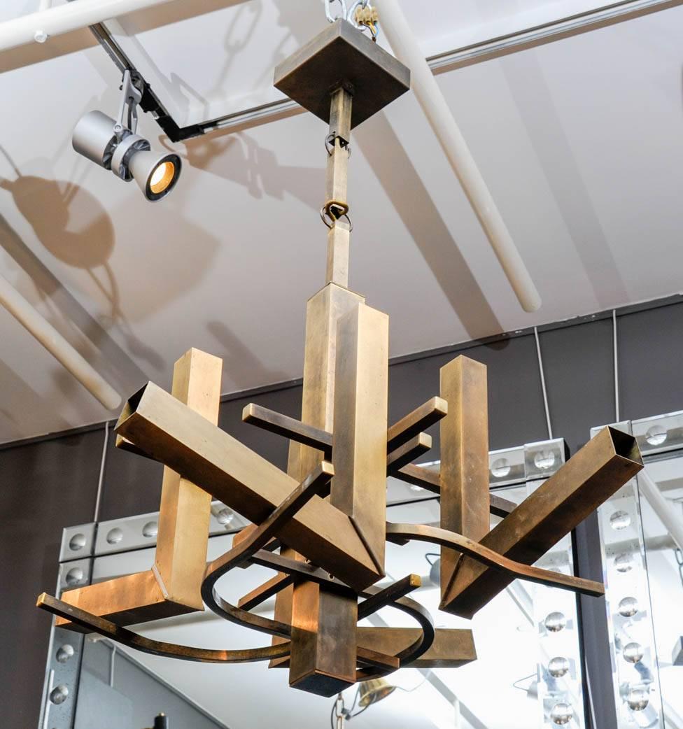 Patinated Brass Chandelier by Sciolari with Matching Chain In Good Condition In Saint-Ouen, IDF