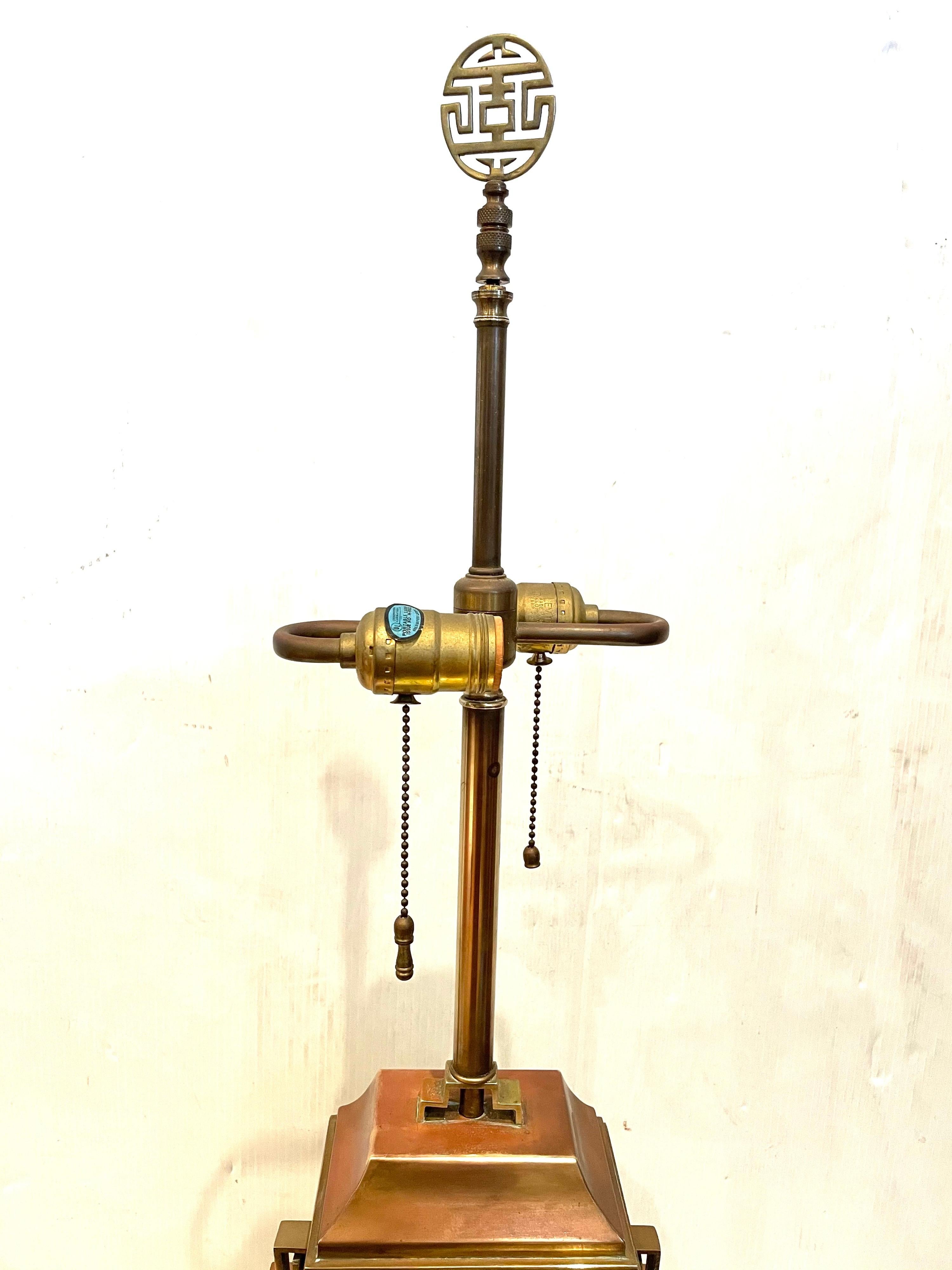 20th Century Patinated Brass Chinese Tall Urn Lamp on Wood Base For Sale