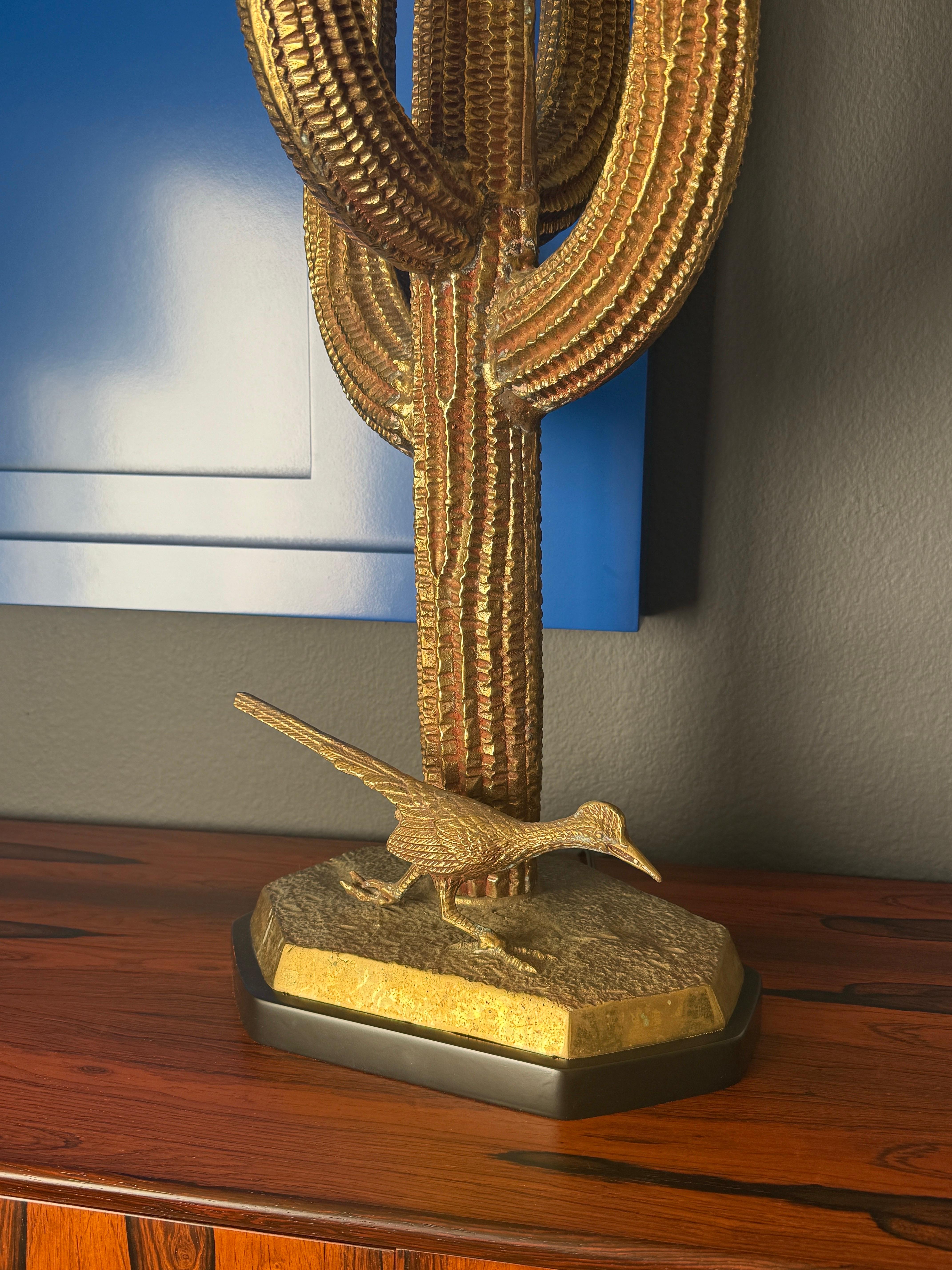 Lámpara de latón patinado Cactus Saguaro en venta 14