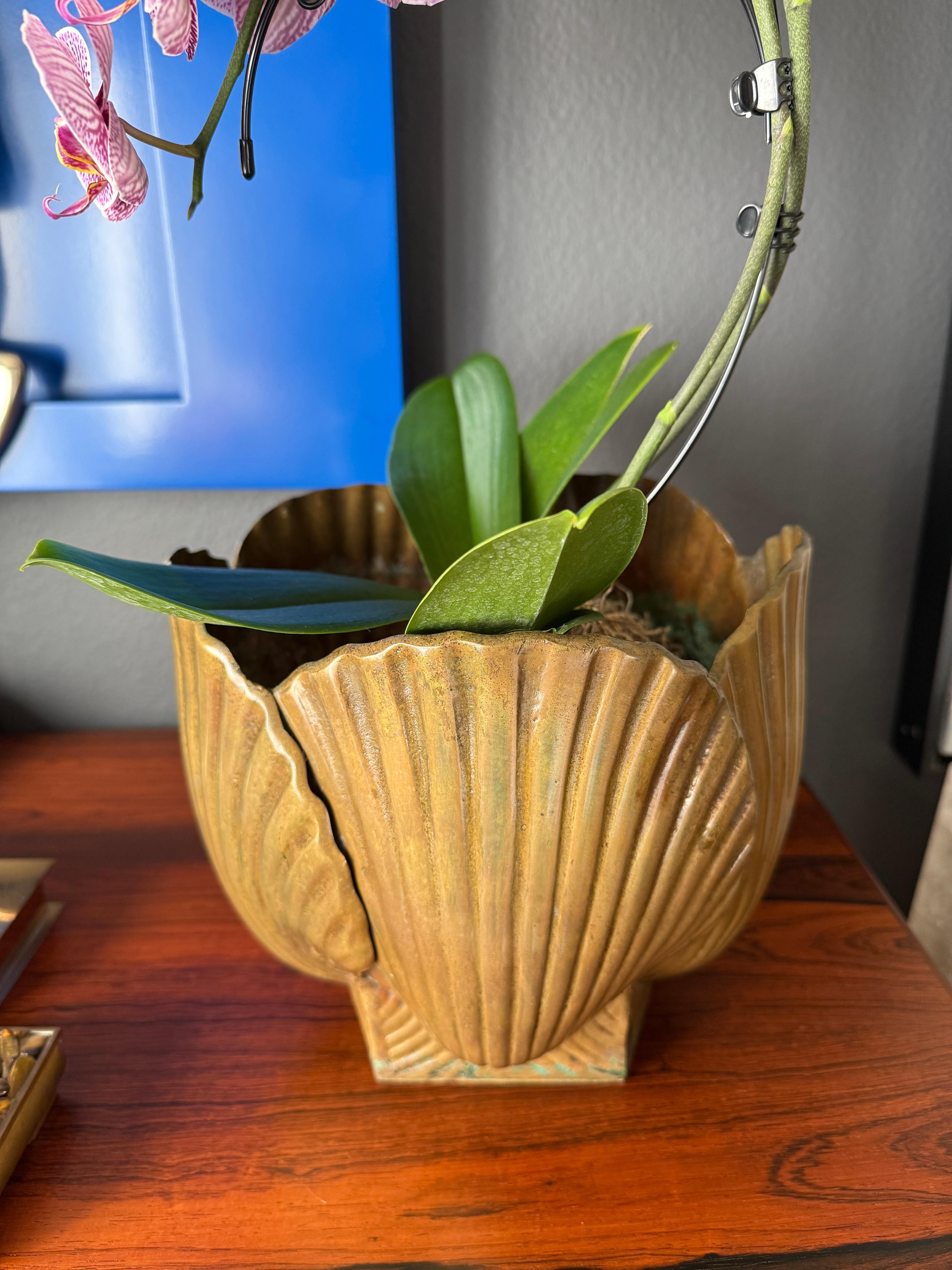 Late 20th Century Patinated Brass Sea Shell Planter For Sale