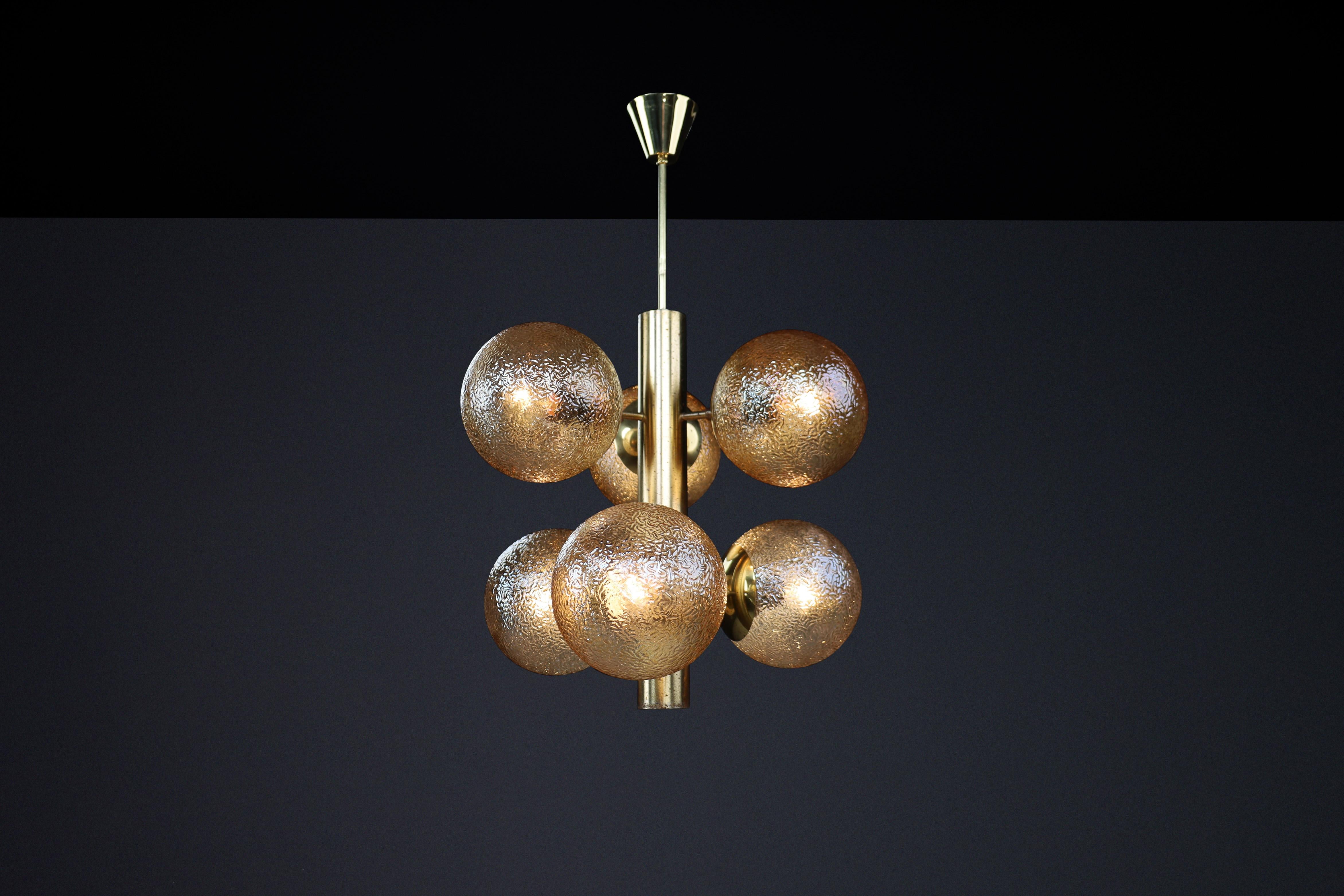 Mid-Century Modern Patinated Brass Sputnik Chandelier with Six Gold-Colored Globes, Germany 1960s For Sale