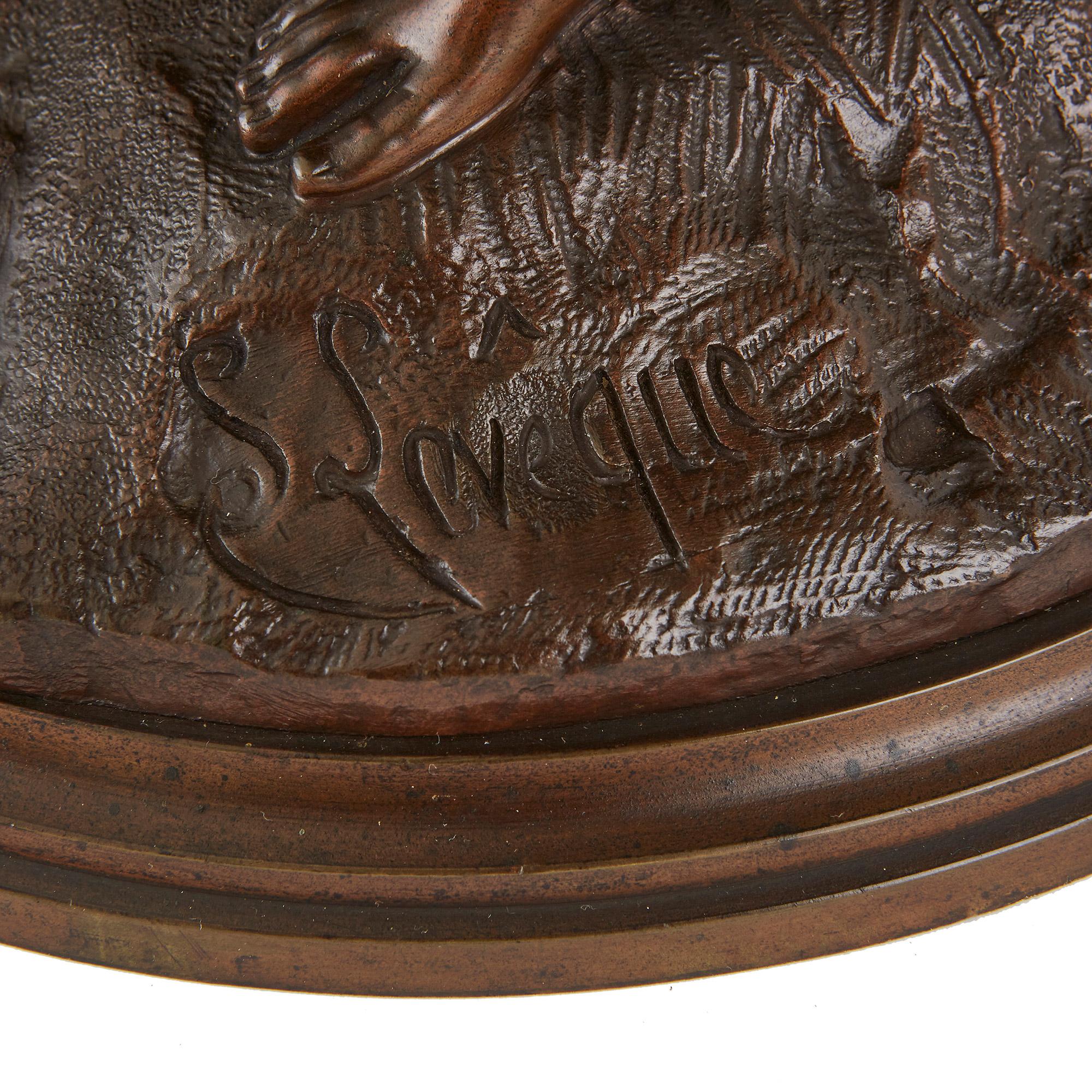 Klassische Skulptur aus patinierter Bronze und Paketvergoldung von Levêque (Vergoldet) im Angebot