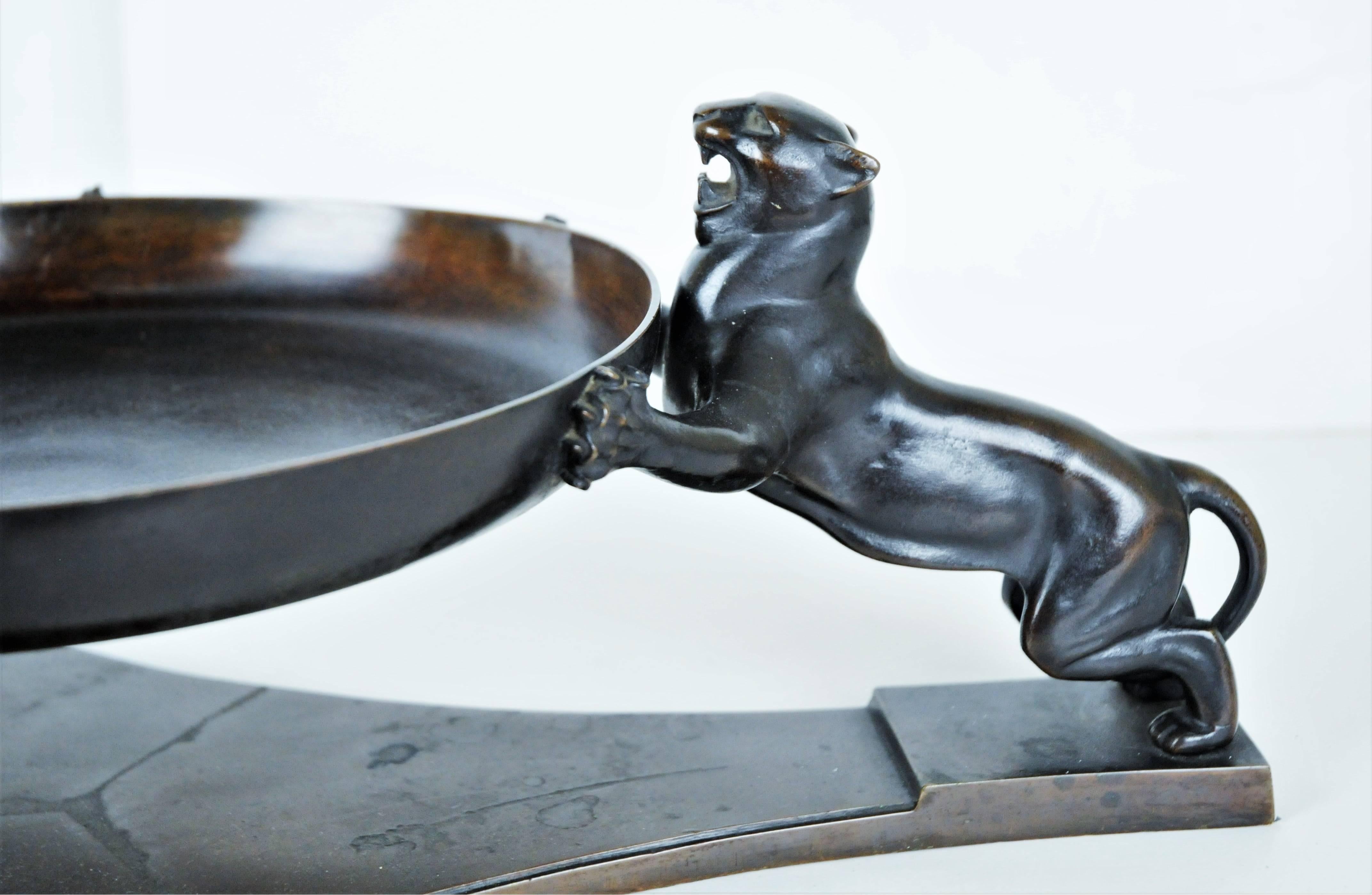 Art Deco Patinated Bronze Centrepiece with Pumas, Munich Secession, 1920s For Sale