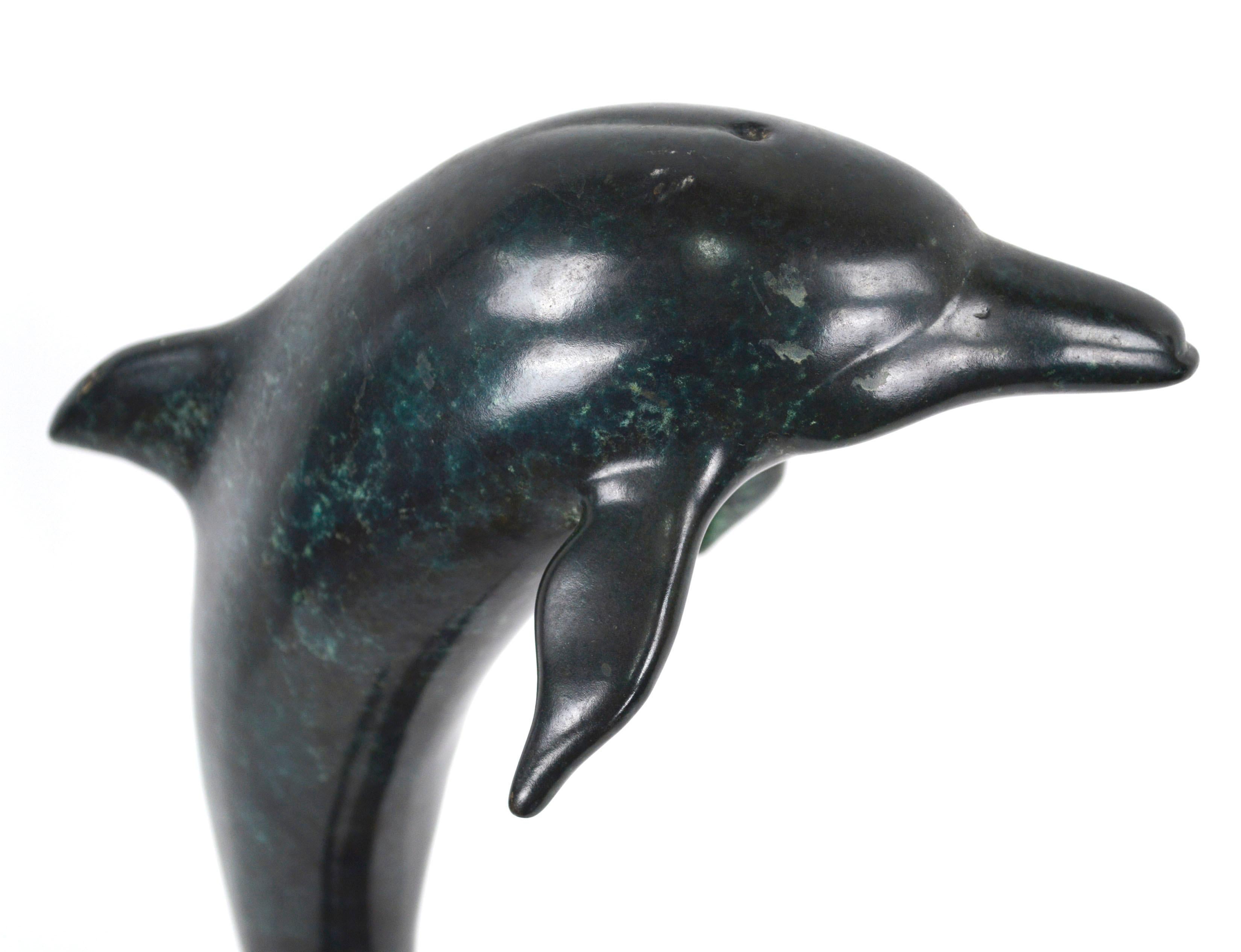 Zeitgenössische Delphin-Skulptur aus patinierter Bronze (amerikanisch)