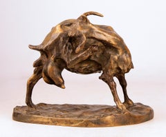 Scultura di capra in bronzo patinato dei primi del Novecento dell'italiano Ernesto Bazzaro