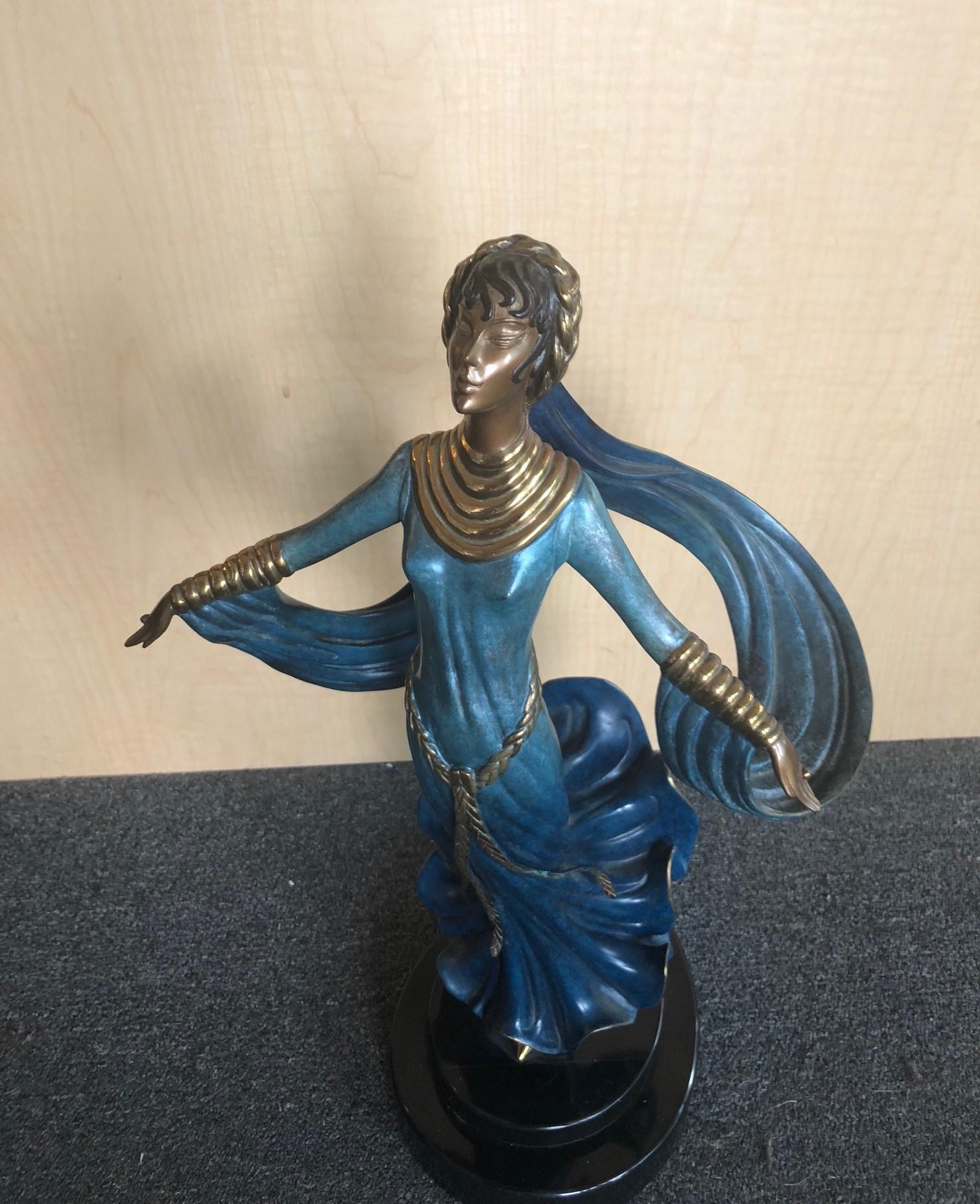 Patinated Bronze 
