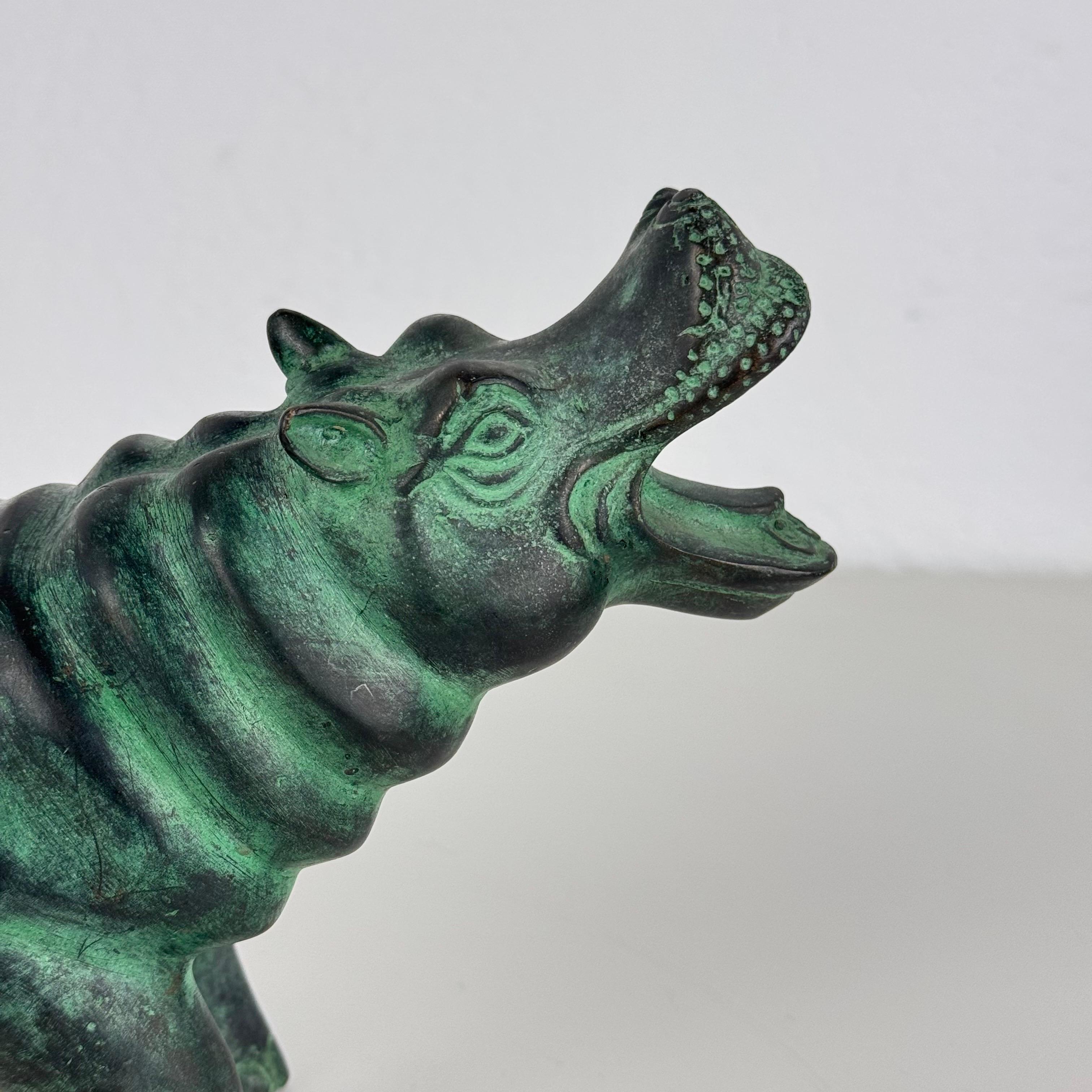 Patinated Bronze Hippopotamus Sculpture, 1980s In Good Condition For Sale In Bagnolo Mella, Brescia