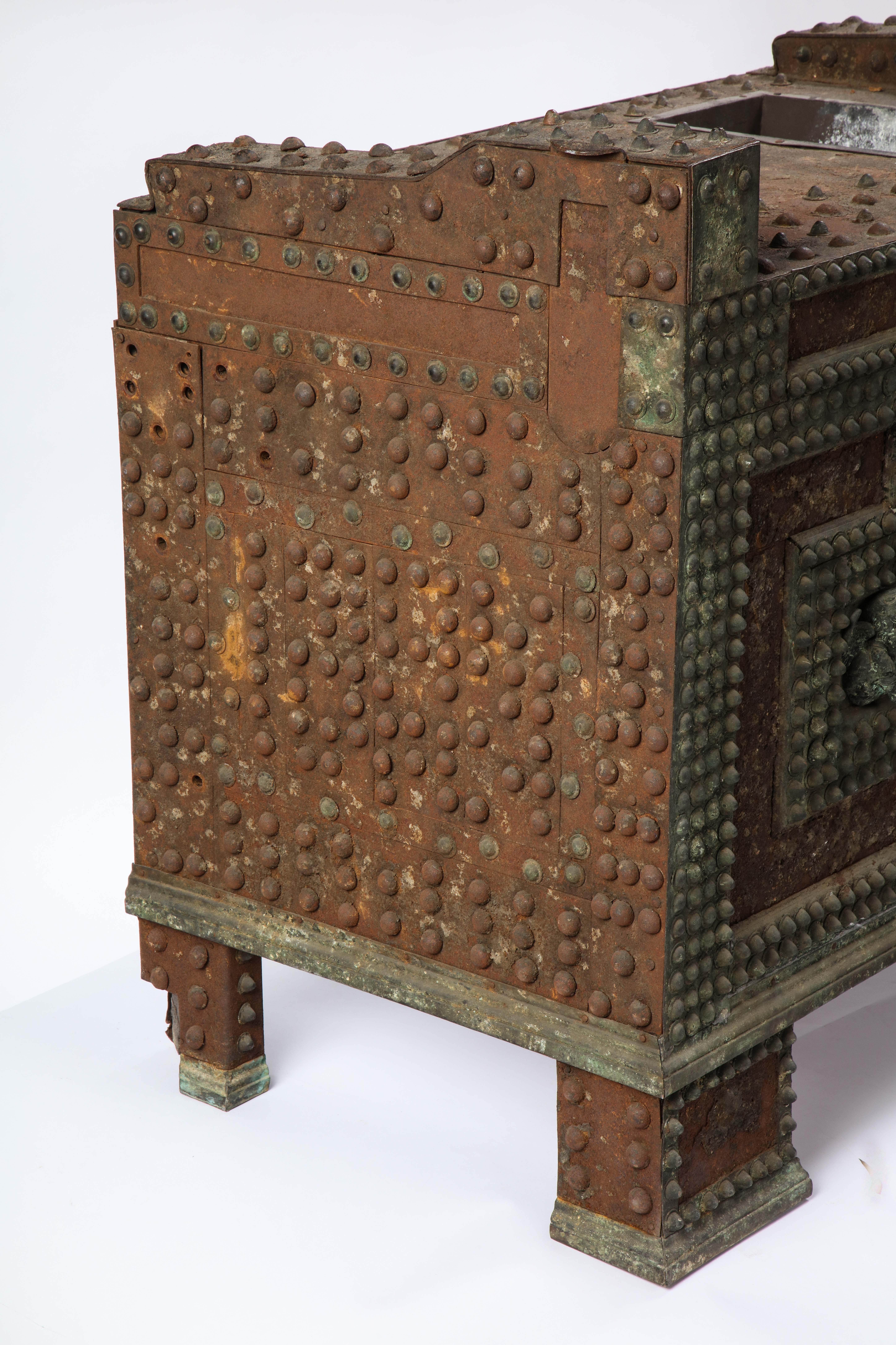 Patinated-Bronze Model of a Safe, After The Antique, 20th Century For Sale 7