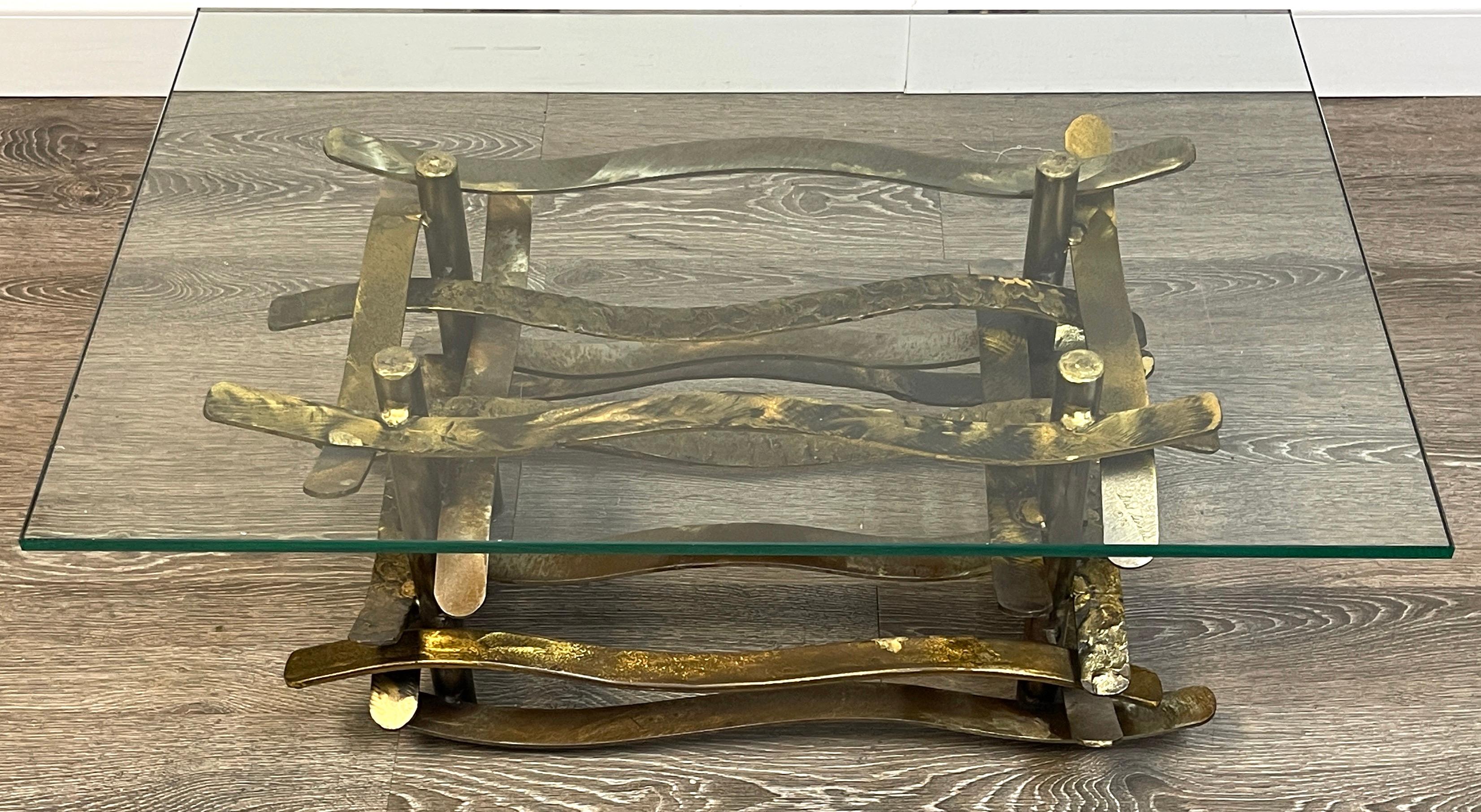 Patinated Bronze 'Ribbon' Coffee Table by Silas Seandel, 1978 In Good Condition For Sale In West Palm Beach, FL