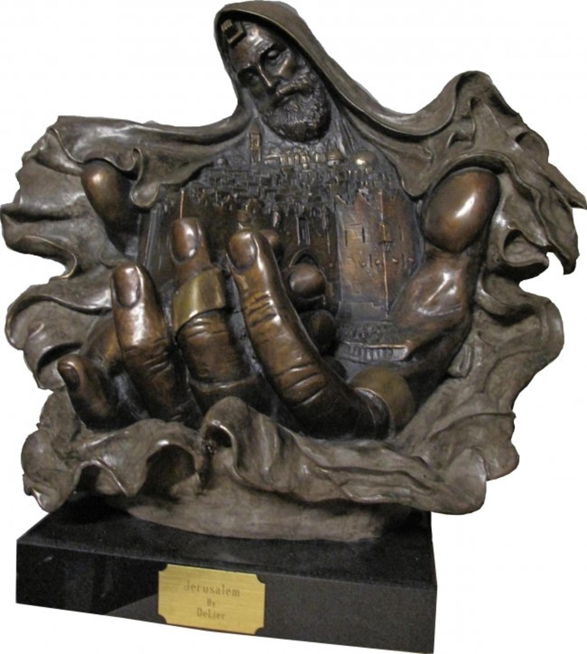 Scultura in bronzo patinato 
