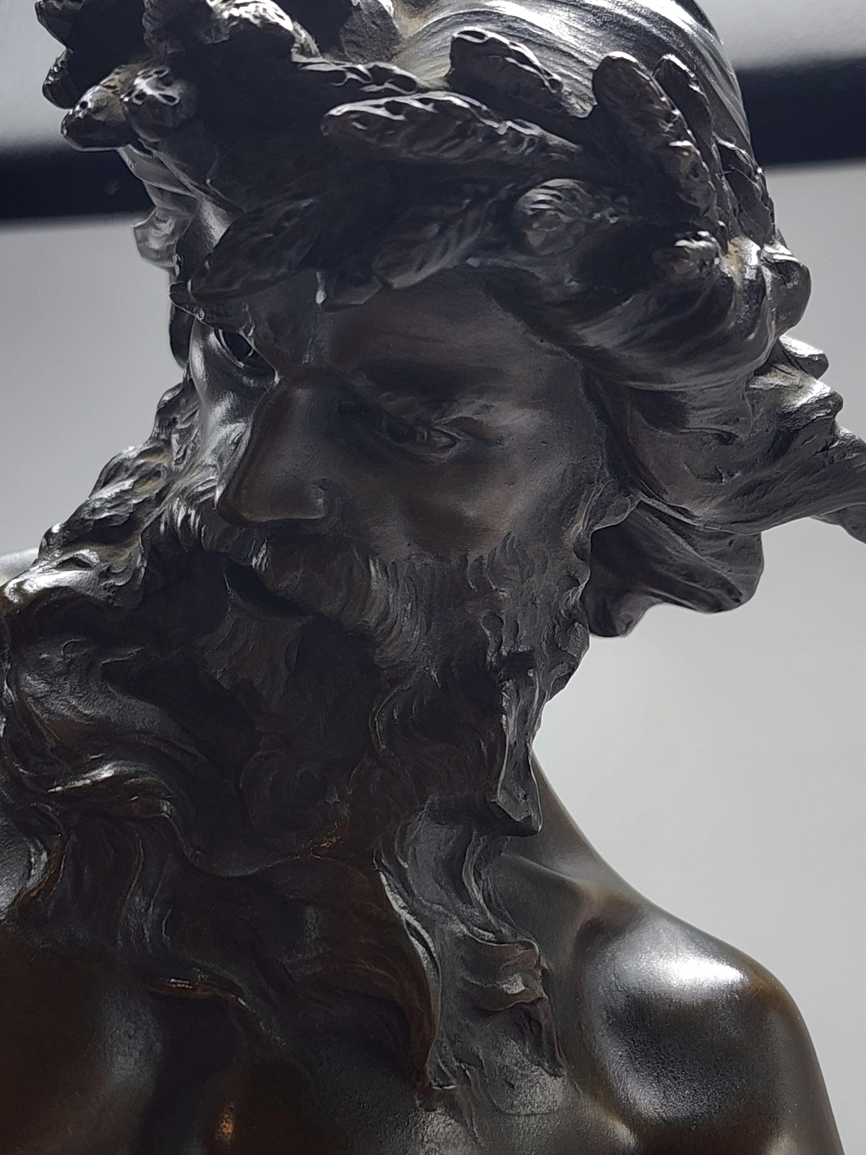 Escultura de bronce patinado 