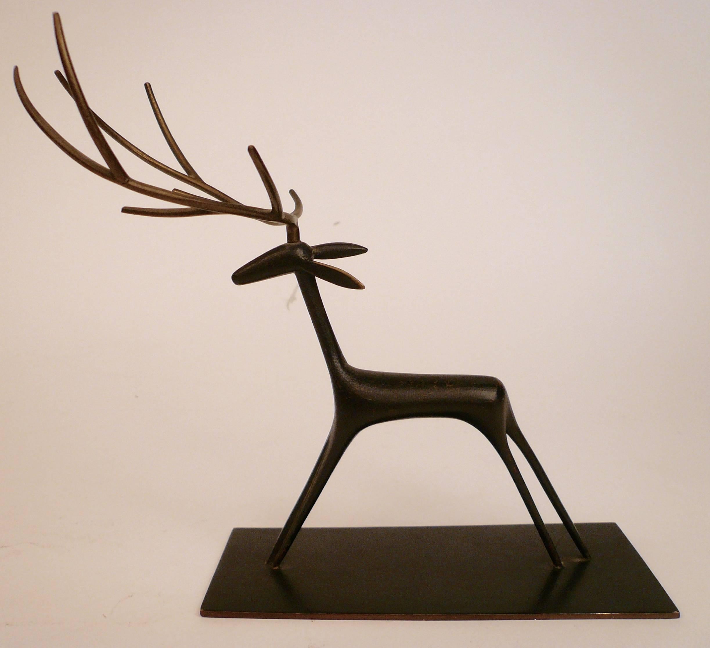 Patinated Bronze Sculpture of a Deer by Hagenauer In Excellent Condition For Sale In Pittsburgh, PA