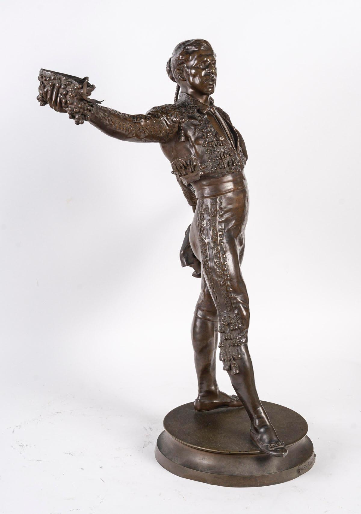 Patinated Bronze Sculpture of a Toreador, Early 20th Century. In Good Condition For Sale In Saint-Ouen, FR