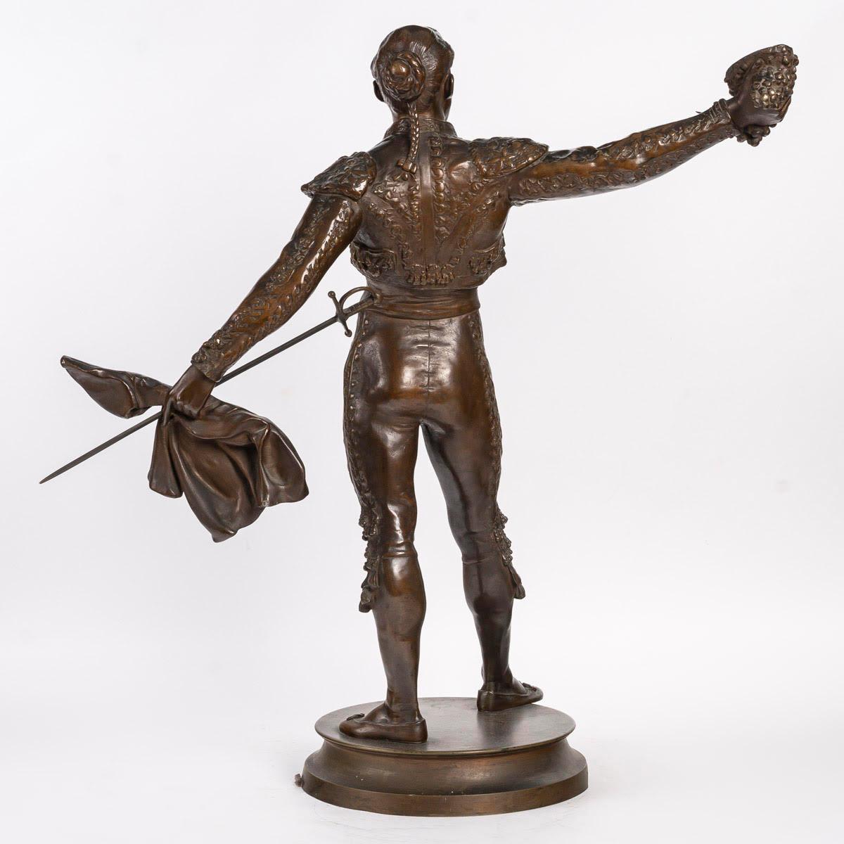 Patinated Bronze Sculpture of a Toreador, Early 20th Century. For Sale 3