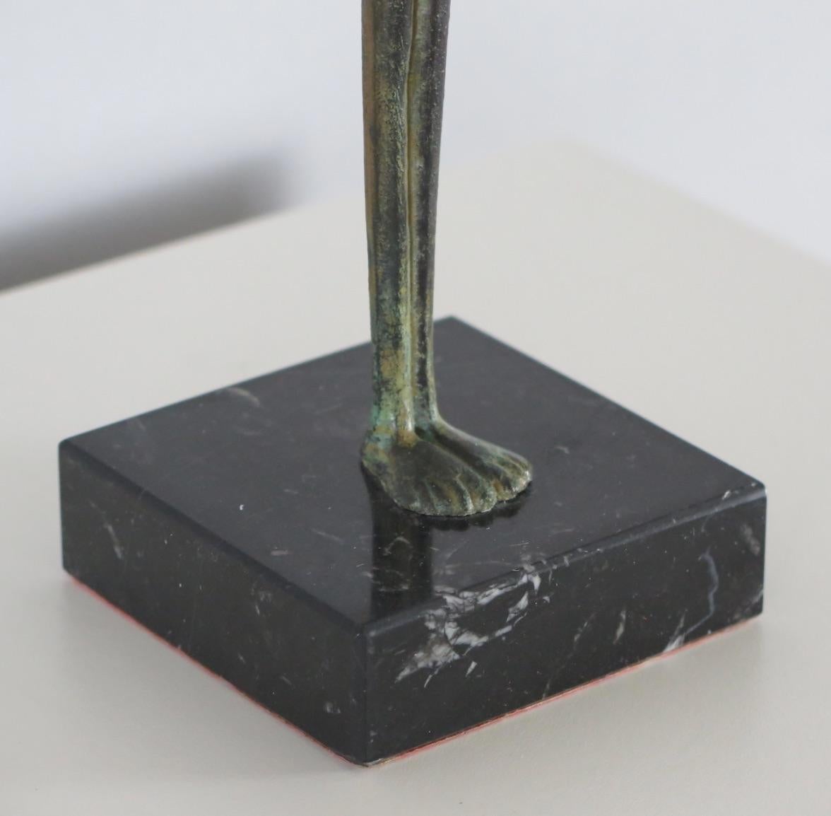 Escultura de bronce patinado de un joven, Italia en venta 1
