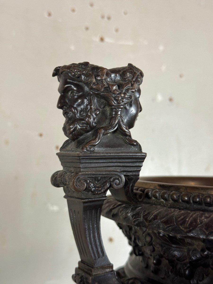 Patinated Bronze Vase With Handles Topped With Two-headed Busts 19th Century For Sale 7