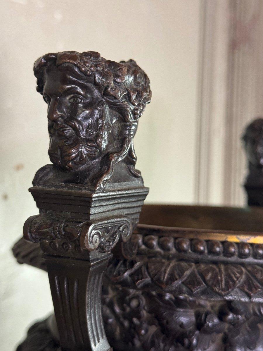 Patinated Bronze Vase With Handles Topped With Two-headed Busts 19th Century For Sale 3