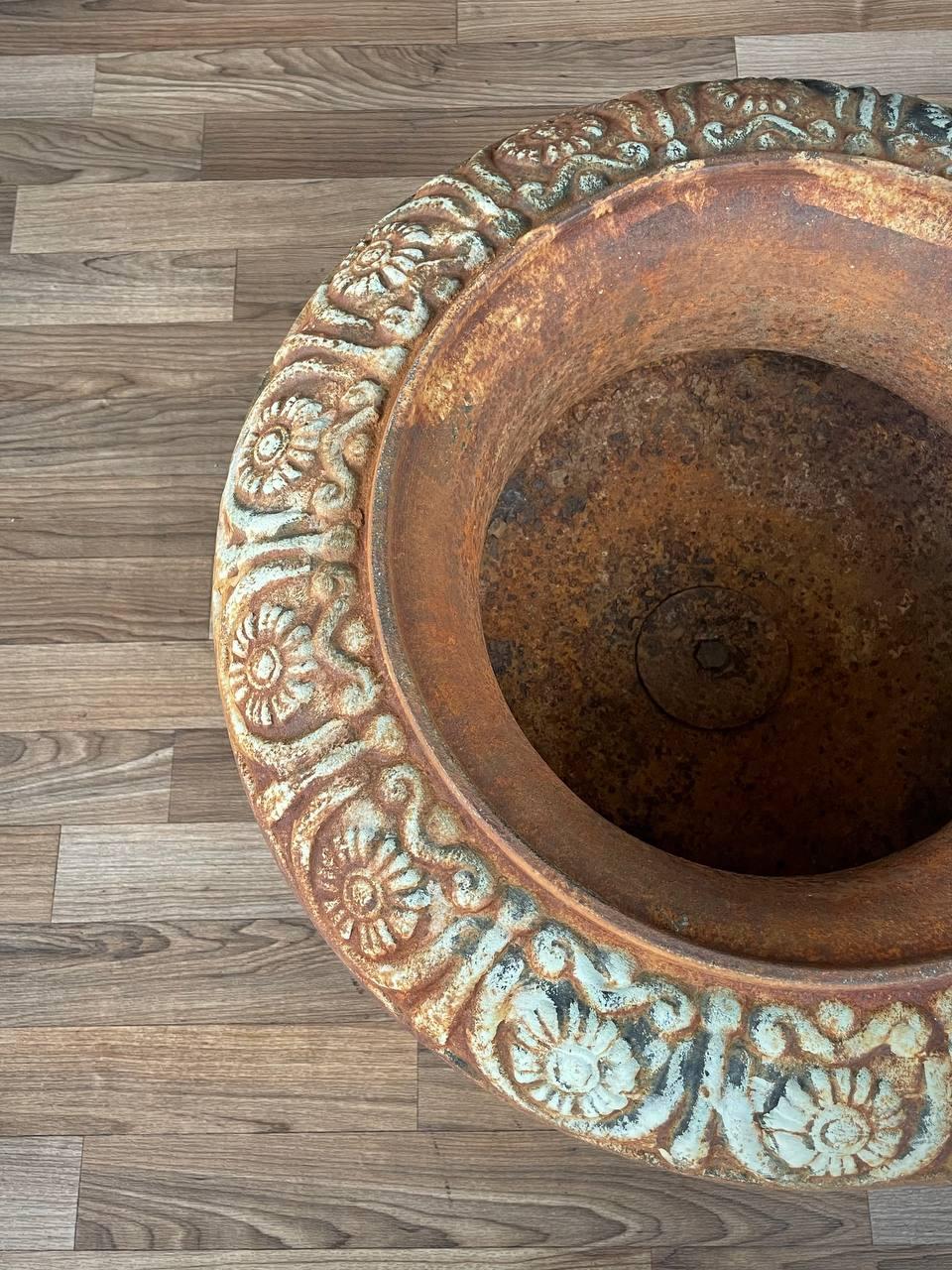 Patinated Cast Iron Urn Planter Coastal Rustic Farmhouse In Good Condition For Sale In Los Angeles, CA