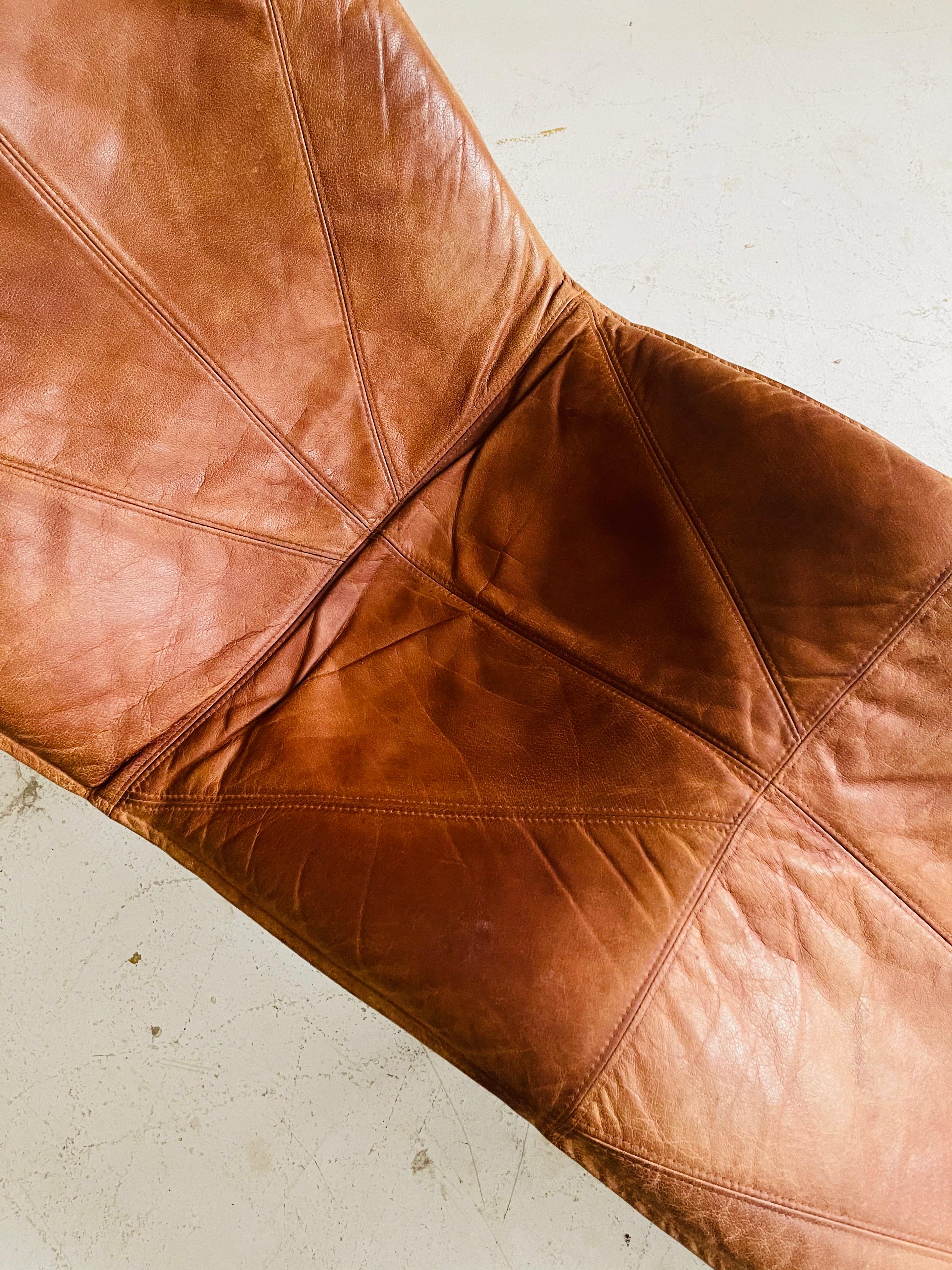 Chaise longue in pelle patinata color cognac di Tord Bjorklund, Svezia, 1970 in vendita 5