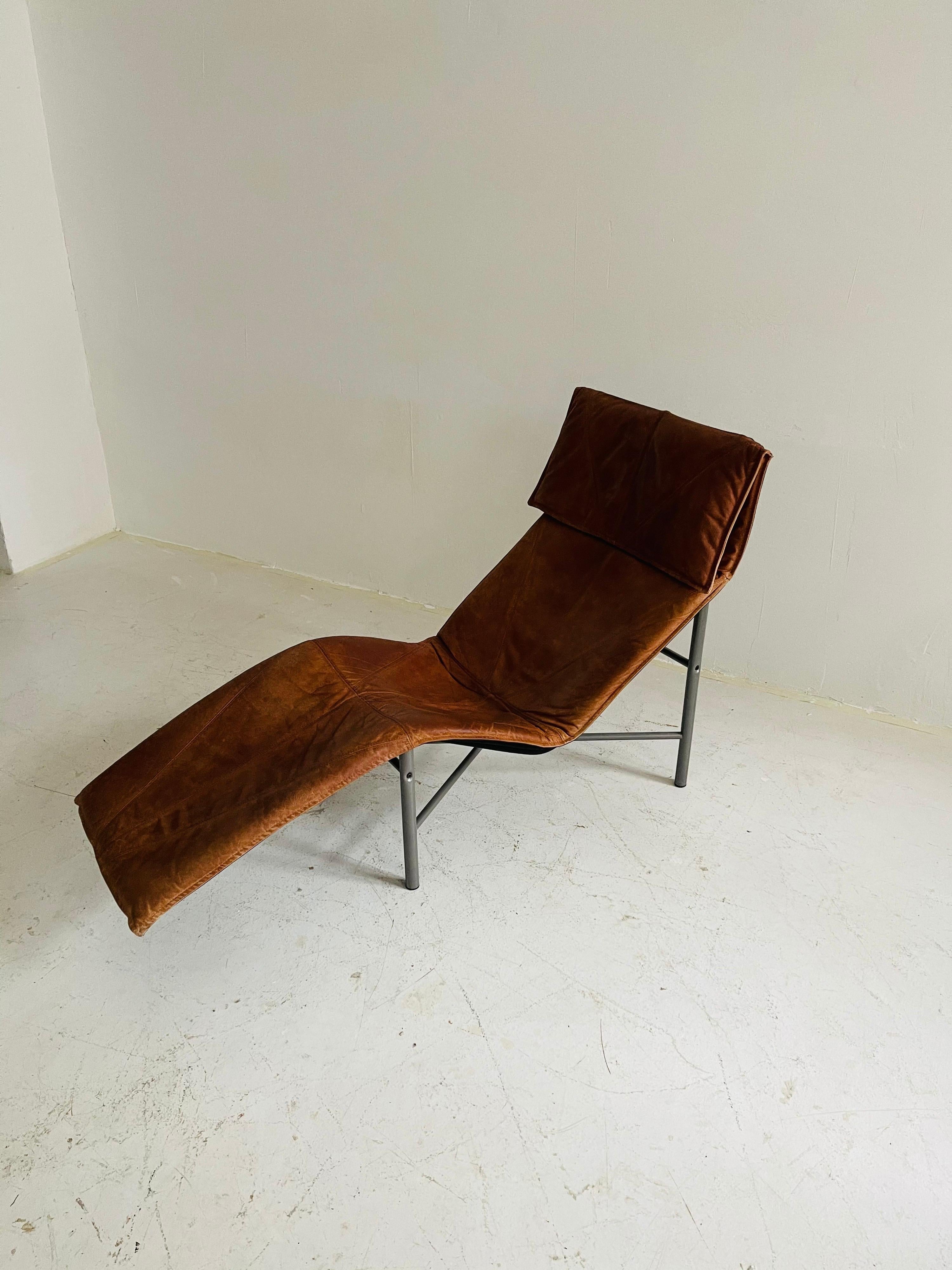 Patinated Cognac Leather Chaise Longue by Tord Bjorklund, Sweden, 1970 For Sale 12